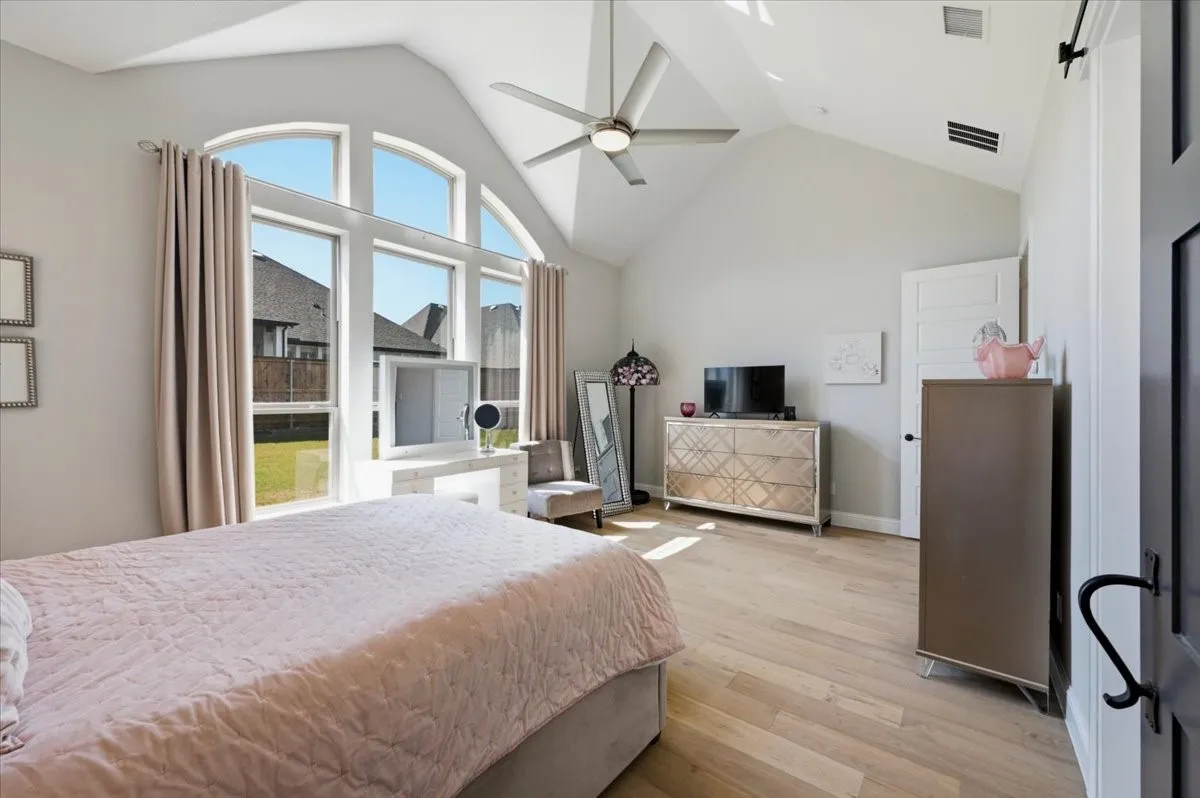 Single Family Residence For Sale in Collin County , 2770 Meadowbrook Boulevard, Prosper, Texas 75078, 4 Bedroom, 4 Bathroom, 3 Garage spaces, 2,993 Sqft, built in 2020, mls#21370515, Real Estate Agent in Prosper, Homes For Sale in Collin county, Homes For Sale in Prosper, Realtor in Prosper Texas, Real Estate Brokerage Independent Realty Texas, Luminita Cordes Realtor