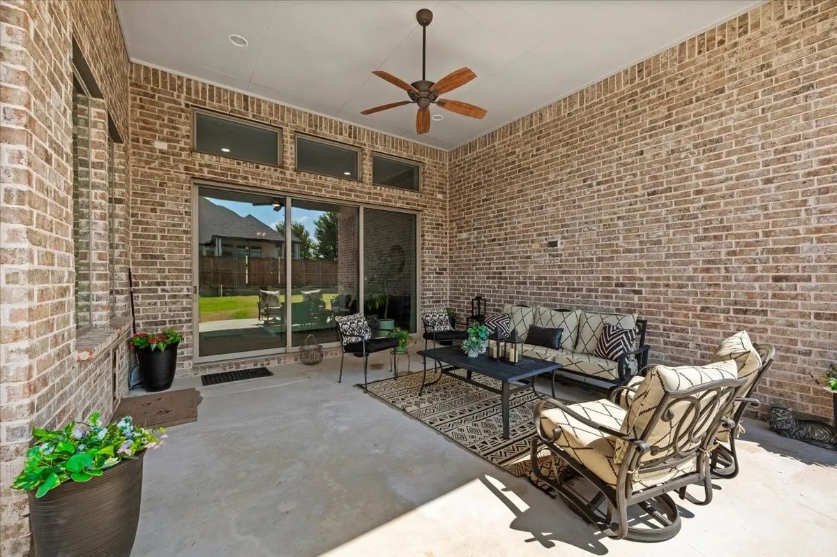 Single Family Residence For Sale in Collin County , 2770 Meadowbrook Boulevard, Prosper, Texas 75078, 4 Bedroom, 4 Bathroom, 3 Garage spaces, 2,993 Sqft, built in 2020, mls#21370515, Real Estate Agent in Prosper, Homes For Sale in Collin county, Homes For Sale in Prosper, Realtor in Prosper Texas, Real Estate Brokerage Independent Realty Texas, Luminita Cordes Realtor