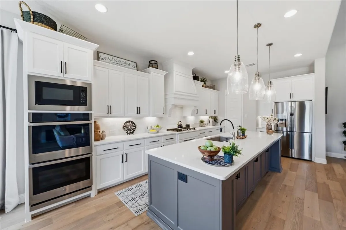 Single Family Residence For Sale in Collin County , 2770 Meadowbrook Boulevard, Prosper, Texas 75078, 4 Bedroom, 4 Bathroom, 3 Garage spaces, 2,993 Sqft, built in 2020, mls#21370515, Real Estate Agent in Prosper, Homes For Sale in Collin county, Homes For Sale in Prosper, Realtor in Prosper Texas, Real Estate Brokerage Independent Realty Texas, Luminita Cordes Realtor