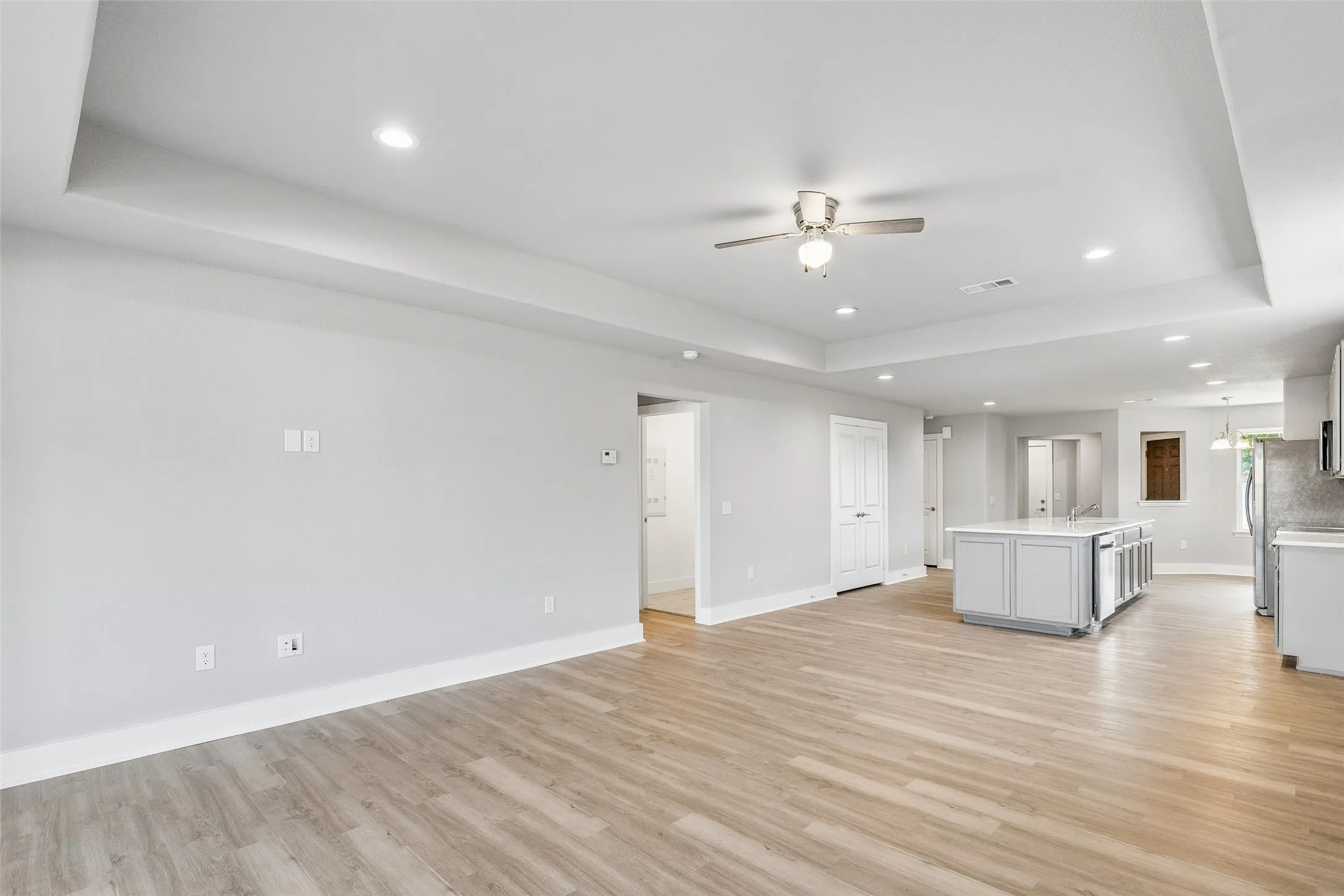 Single Family Residence For Sale in Collin County , 9109 Tranquil Trail, Mc Kinney, Texas 75071, 2 Bedroom, 2 Bathroom, 2 Garage spaces, 1,594 Sqft, built in 2019, mls#21383172, Real Estate Agent in Mc Kinney, Homes For Sale in Collin county, Homes For Sale in Mc Kinney, Realtor in Mc Kinney Texas, Real Estate Brokerage Independent Realty Texas, Luminita Cordes Realtor