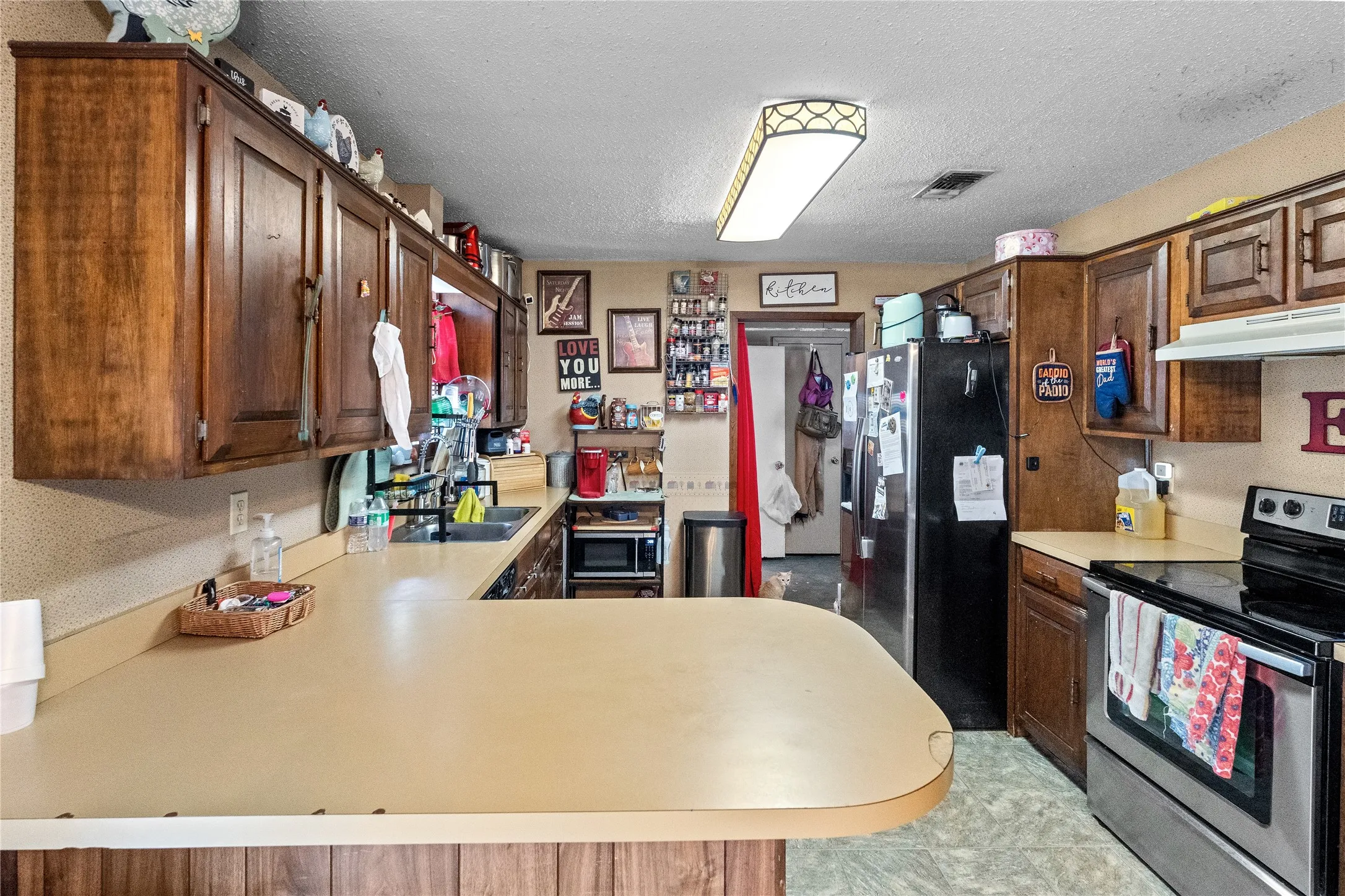 Single Family Residence For Sale in Hopkins County , 630 Cranford Street, Sulphur Springs, Texas 75482, 3 Bedroom, 2 Bathroom, Garage spaces, 1,404 Sqft, built in 1985, mls#21383928, Real Estate Agent in Sulphur Springs, Homes For Sale in Hopkins county, Homes For Sale in Sulphur Springs, Realtor in Sulphur Springs Texas, Real Estate Brokerage Independent Realty Texas, Luminita Cordes Realtor