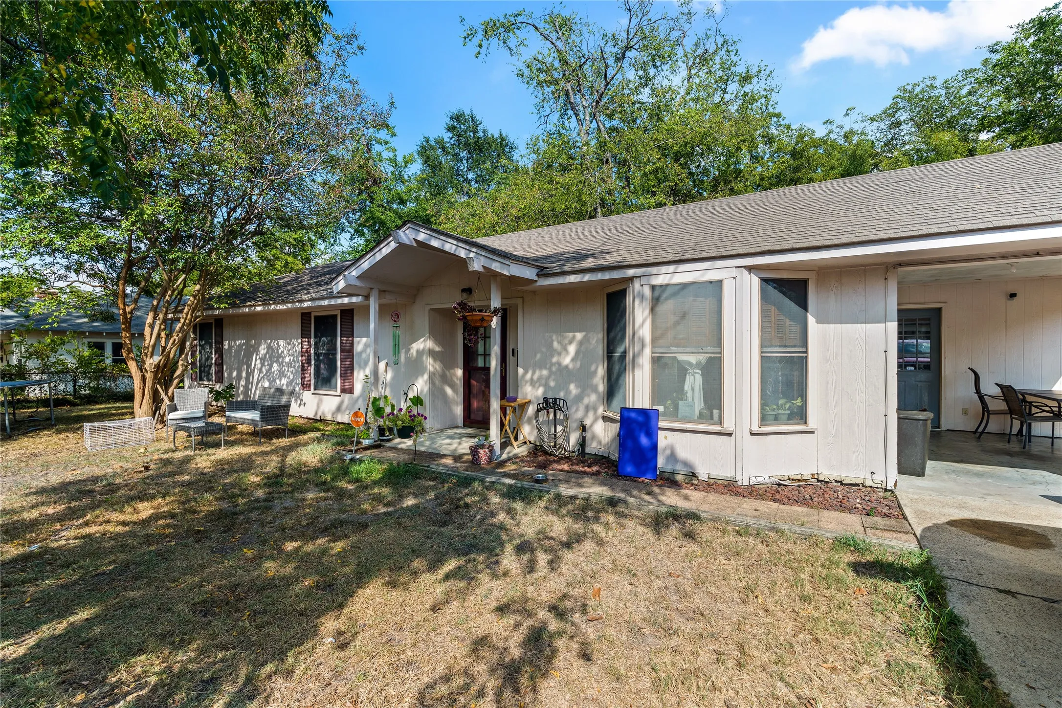 Single Family Residence For Sale in Hopkins County , 630 Cranford Street, Sulphur Springs, Texas 75482, 3 Bedroom, 2 Bathroom, Garage spaces, 1,404 Sqft, built in 1985, mls#21383928, Real Estate Agent in Sulphur Springs, Homes For Sale in Hopkins county, Homes For Sale in Sulphur Springs, Realtor in Sulphur Springs Texas, Real Estate Brokerage Independent Realty Texas, Luminita Cordes Realtor
