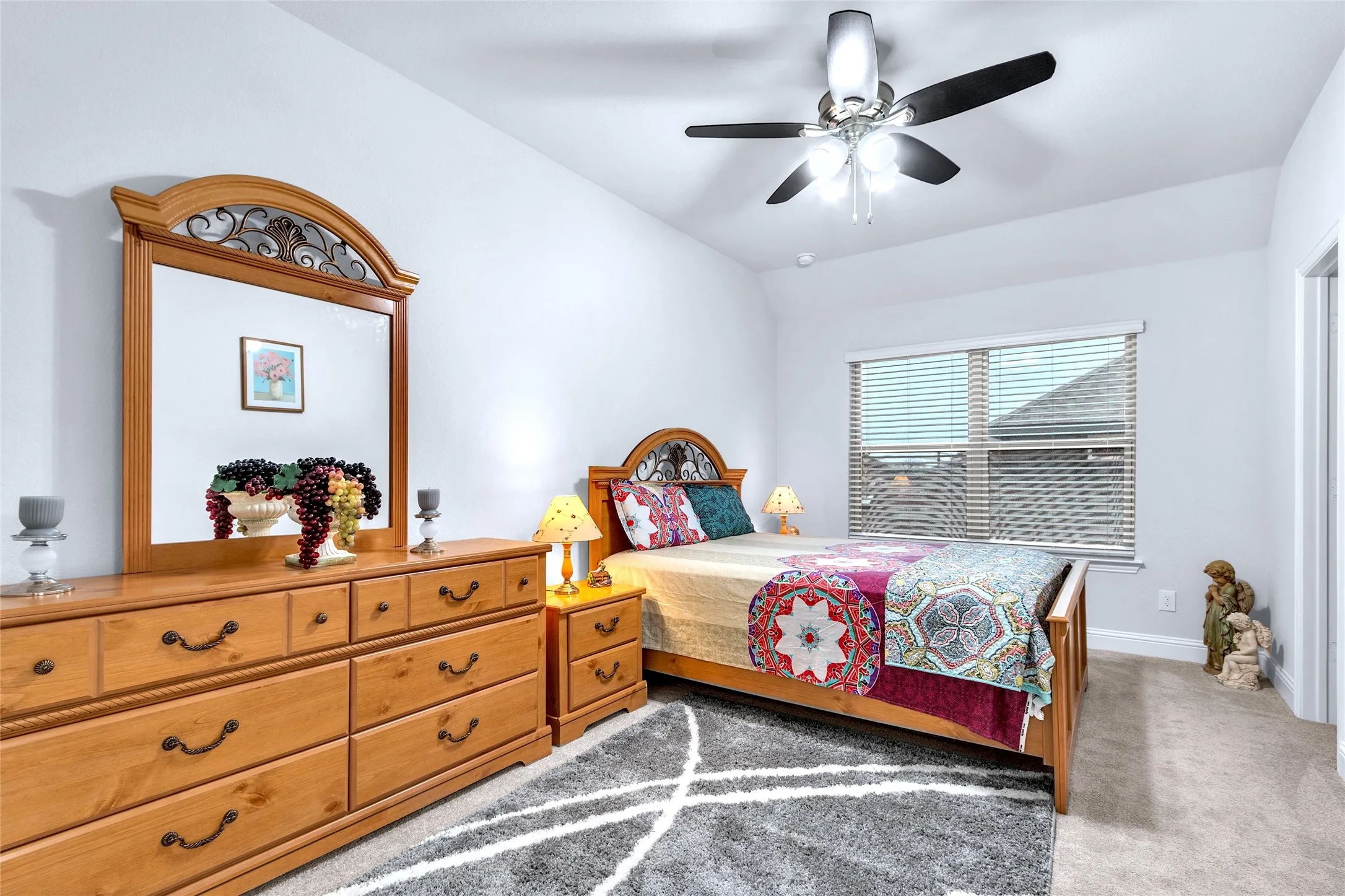 Single Family Residence For Sale in Collin County , 11539 Fryer Lane, Frisco, Texas 75035, 5 Bedroom, 5 Bathroom, 2 Garage spaces, 3,299 Sqft, built in 2023, mls#21383897, Real Estate Agent in Frisco, Homes For Sale in Collin county, Homes For Sale in Frisco, Realtor in Frisco Texas, Real Estate Brokerage Independent Realty Texas, Luminita Cordes Realtor