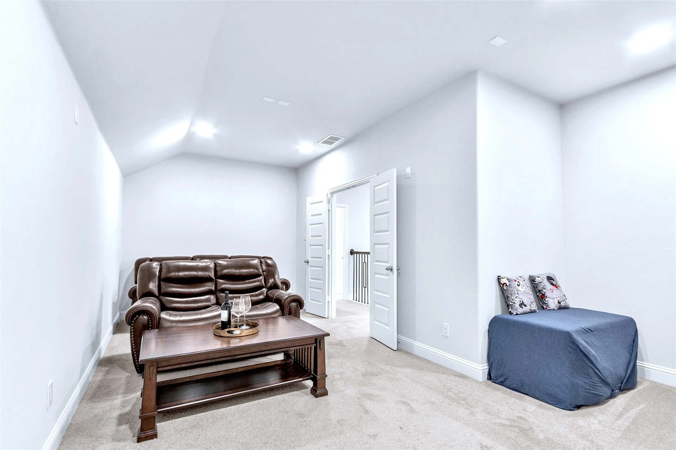 Single Family Residence For Sale in Collin County , 11539 Fryer Lane, Frisco, Texas 75035, 5 Bedroom, 5 Bathroom, 2 Garage spaces, 3,299 Sqft, built in 2023, mls#21383897, Real Estate Agent in Frisco, Homes For Sale in Collin county, Homes For Sale in Frisco, Realtor in Frisco Texas, Real Estate Brokerage Independent Realty Texas, Luminita Cordes Realtor