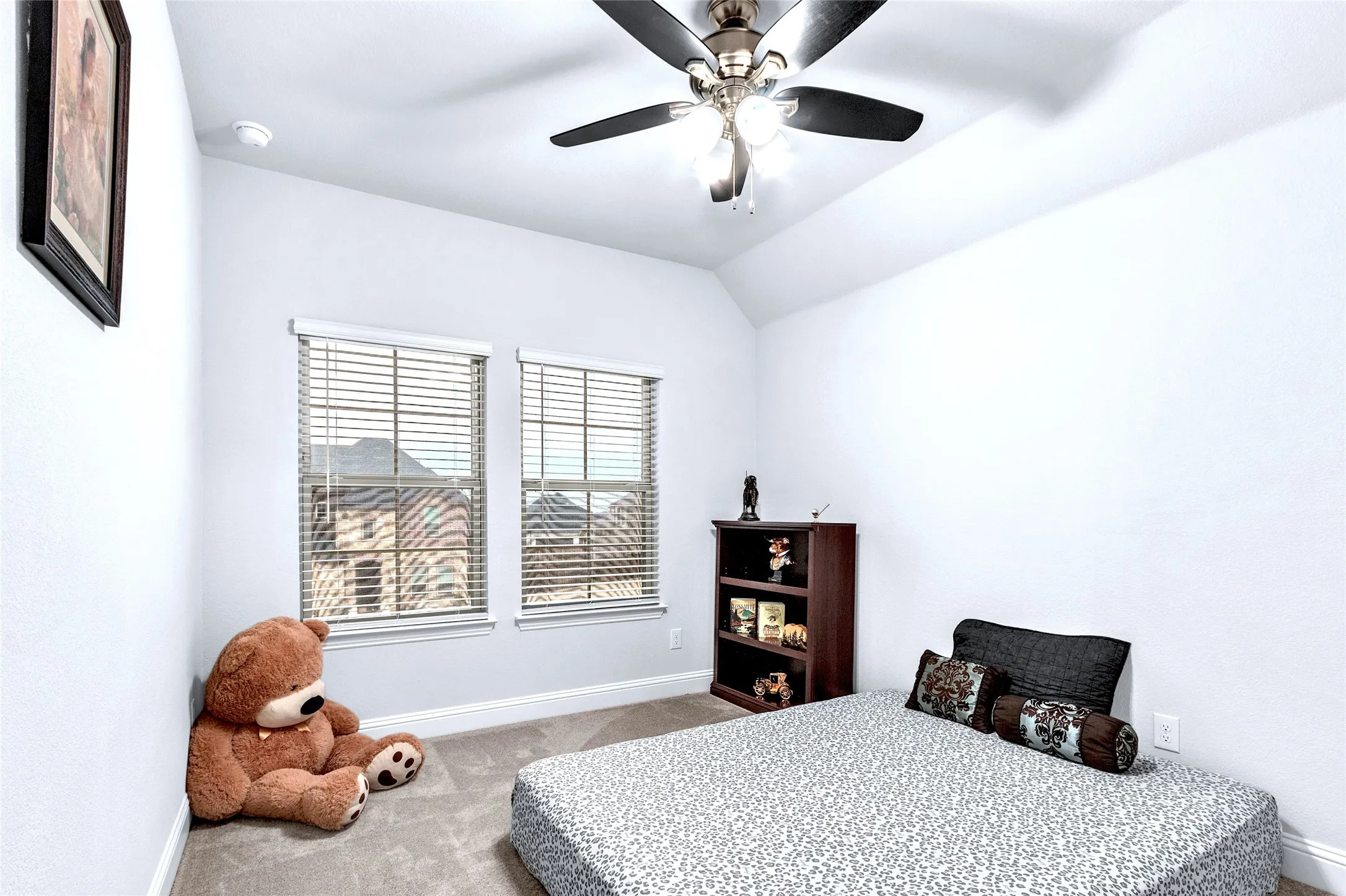 Single Family Residence For Sale in Collin County , 11539 Fryer Lane, Frisco, Texas 75035, 5 Bedroom, 5 Bathroom, 2 Garage spaces, 3,299 Sqft, built in 2023, mls#21383897, Real Estate Agent in Frisco, Homes For Sale in Collin county, Homes For Sale in Frisco, Realtor in Frisco Texas, Real Estate Brokerage Independent Realty Texas, Luminita Cordes Realtor