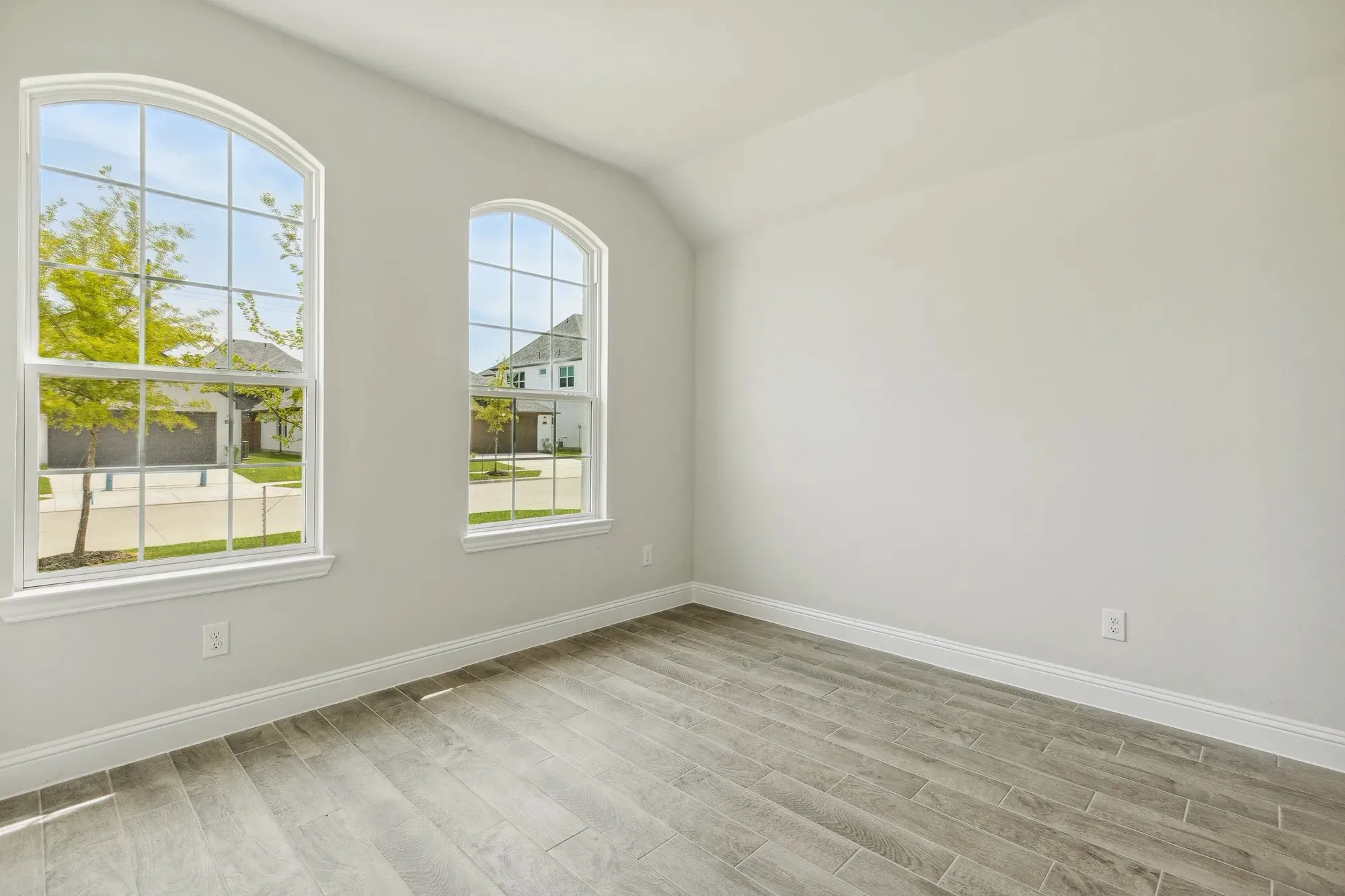 Single Family Residence For Rent in Collin County , 708 Lido Lane, Anna, Texas 75409, 4 Bedroom, 2 Bathroom, 2 Garage spaces, 2,116 Sqft, built in 2024, mls#21383937, Real Estate Agent in Anna, Homes For Rent in Collin county, Homes For Rent in Anna, Realtor in Anna Texas, Real Estate Brokerage Independent Realty Texas, Luminita Cordes Realtor