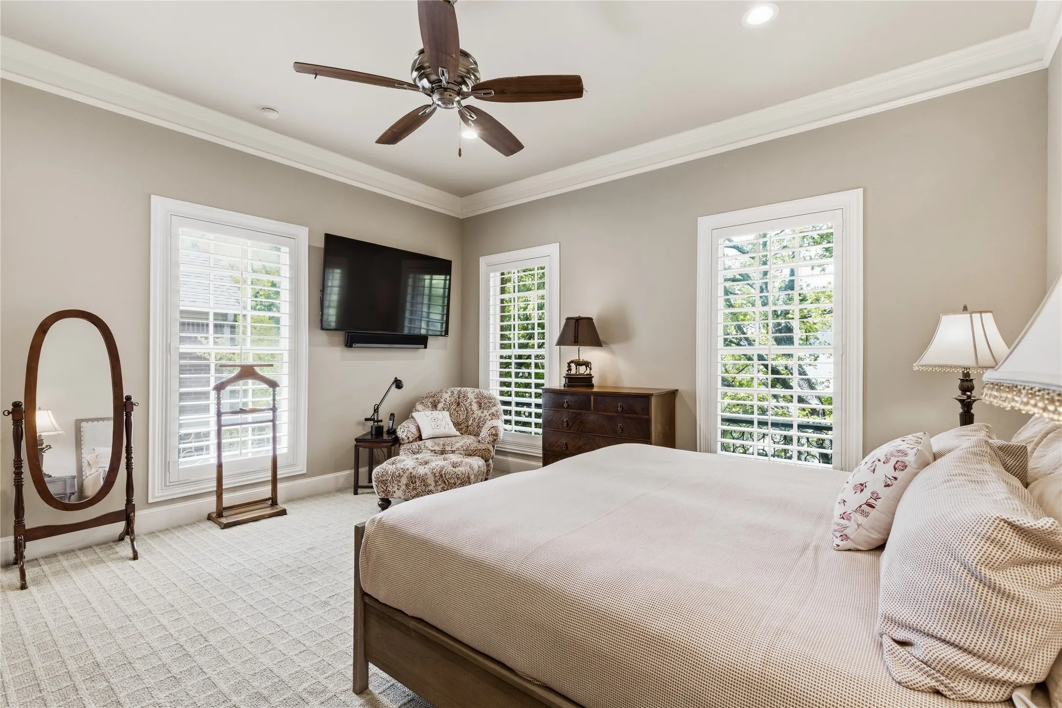 Townhouse For Sale in Dallas County , 2838 State Street, Dallas, Texas 75204, 3 Bedroom, 4 Bathroom, 2 Garage spaces, 3,338 Sqft, built in 1999, mls#21381416, Real Estate Agent in Dallas, Homes For Sale in Dallas county, Homes For Sale in Dallas, Realtor in Dallas Texas, Real Estate Brokerage Independent Realty Texas, Luminita Cordes Realtor