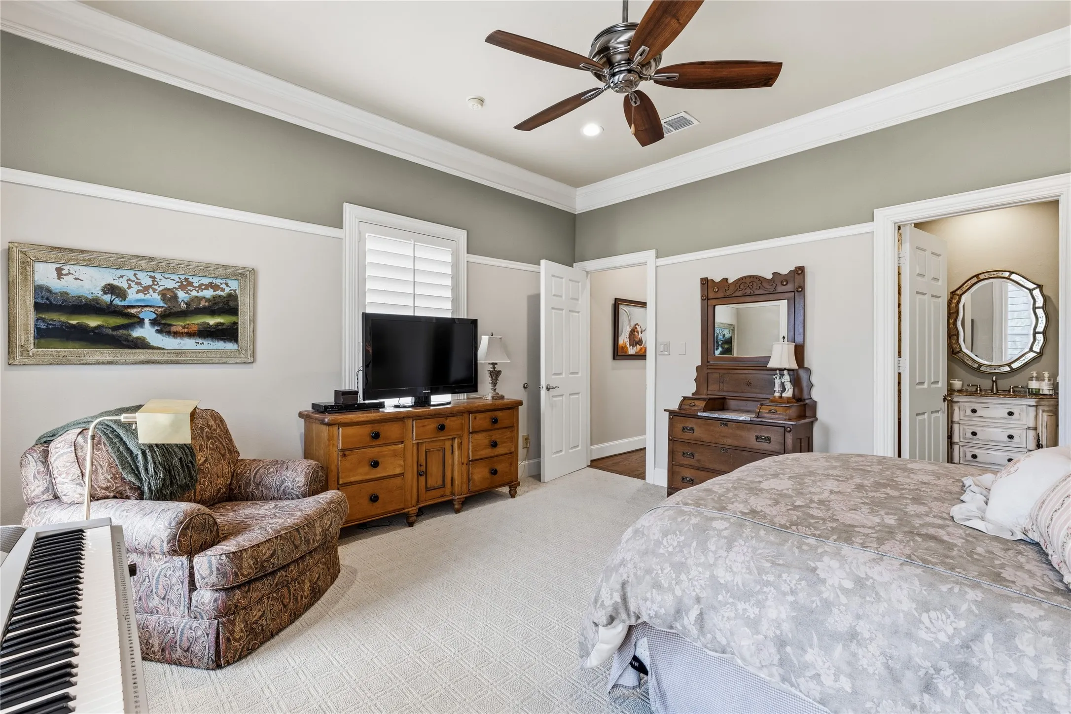 Townhouse For Sale in Dallas County , 2838 State Street, Dallas, Texas 75204, 3 Bedroom, 4 Bathroom, 2 Garage spaces, 3,338 Sqft, built in 1999, mls#21381416, Real Estate Agent in Dallas, Homes For Sale in Dallas county, Homes For Sale in Dallas, Realtor in Dallas Texas, Real Estate Brokerage Independent Realty Texas, Luminita Cordes Realtor