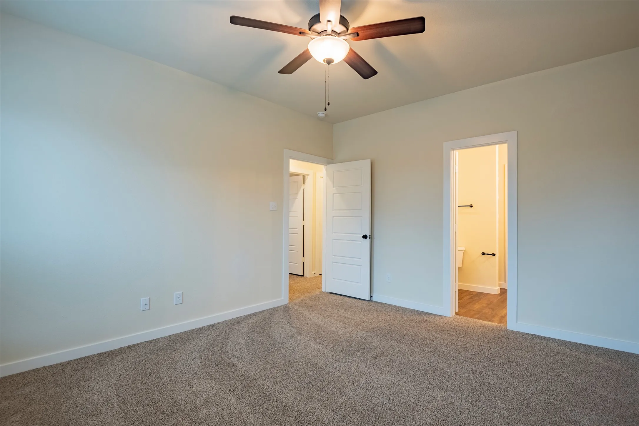 Duplex For Rent in Ellis County , 721 Blackland Drive, Venus, Texas 76084, 3 Bedroom, 2 Bathroom, 2 Garage spaces, 1,301 Sqft, built in 2023, mls#21383939, Real Estate Agent in Venus, Homes For Rent in Ellis county, Homes For Rent in Venus, Realtor in Venus Texas, Real Estate Brokerage Independent Realty Texas, Luminita Cordes Realtor