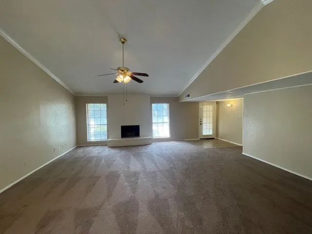 Single Family Residence For Rent in Rockwall County , 9401 Grant Drive, Rowlett, Texas 75088, 3 Bedroom, 2 Bathroom, 2 Garage spaces, 2,311 Sqft, built in 1985, mls#21383944, Real Estate Agent in Rowlett, Homes For Rent in Rockwall county, Homes For Rent in Rowlett, Realtor in Rowlett Texas, Real Estate Brokerage Independent Realty Texas, Luminita Cordes Realtor