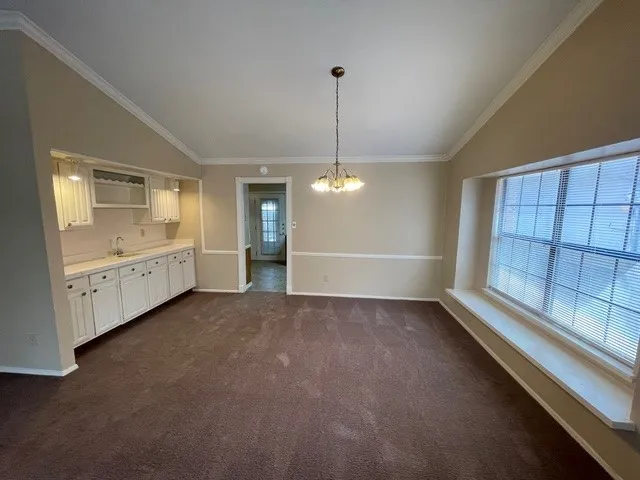 Single Family Residence For Rent in Rockwall County , 9401 Grant Drive, Rowlett, Texas 75088, 3 Bedroom, 2 Bathroom, 2 Garage spaces, 2,311 Sqft, built in 1985, mls#21383944, Real Estate Agent in Rowlett, Homes For Rent in Rockwall county, Homes For Rent in Rowlett, Realtor in Rowlett Texas, Real Estate Brokerage Independent Realty Texas, Luminita Cordes Realtor