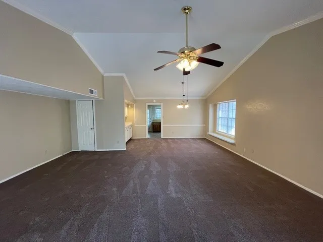 Single Family Residence For Rent in Rockwall County , 9401 Grant Drive, Rowlett, Texas 75088, 3 Bedroom, 2 Bathroom, 2 Garage spaces, 2,311 Sqft, built in 1985, mls#21383944, Real Estate Agent in Rowlett, Homes For Rent in Rockwall county, Homes For Rent in Rowlett, Realtor in Rowlett Texas, Real Estate Brokerage Independent Realty Texas, Luminita Cordes Realtor