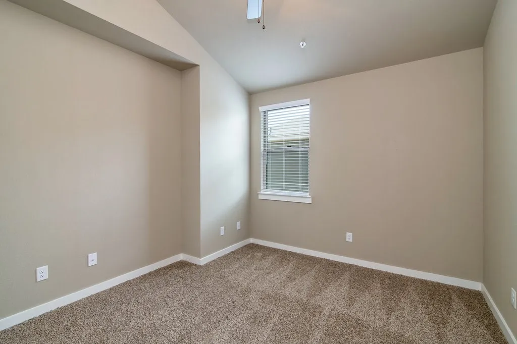 Apartment For Rent in Ellis County , 615 Harvest Moon Drive, Venus, Texas 76084, 2 Bedroom, 2 Bathroom, 1 Garage spaces, 1,274 Sqft, built in 2022, mls#21383946, Real Estate Agent in Venus, Homes For Rent in Ellis county, Homes For Rent in Venus, Realtor in Venus Texas, Real Estate Brokerage Independent Realty Texas, Luminita Cordes Realtor