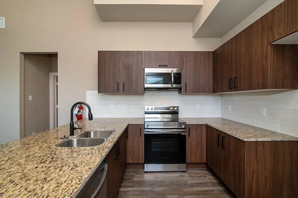 Apartment For Rent in Ellis County , 615 Harvest Moon Drive, Venus, Texas 76084, 2 Bedroom, 2 Bathroom, 1 Garage spaces, 1,274 Sqft, built in 2022, mls#21383946, Real Estate Agent in Venus, Homes For Rent in Ellis county, Homes For Rent in Venus, Realtor in Venus Texas, Real Estate Brokerage Independent Realty Texas, Luminita Cordes Realtor