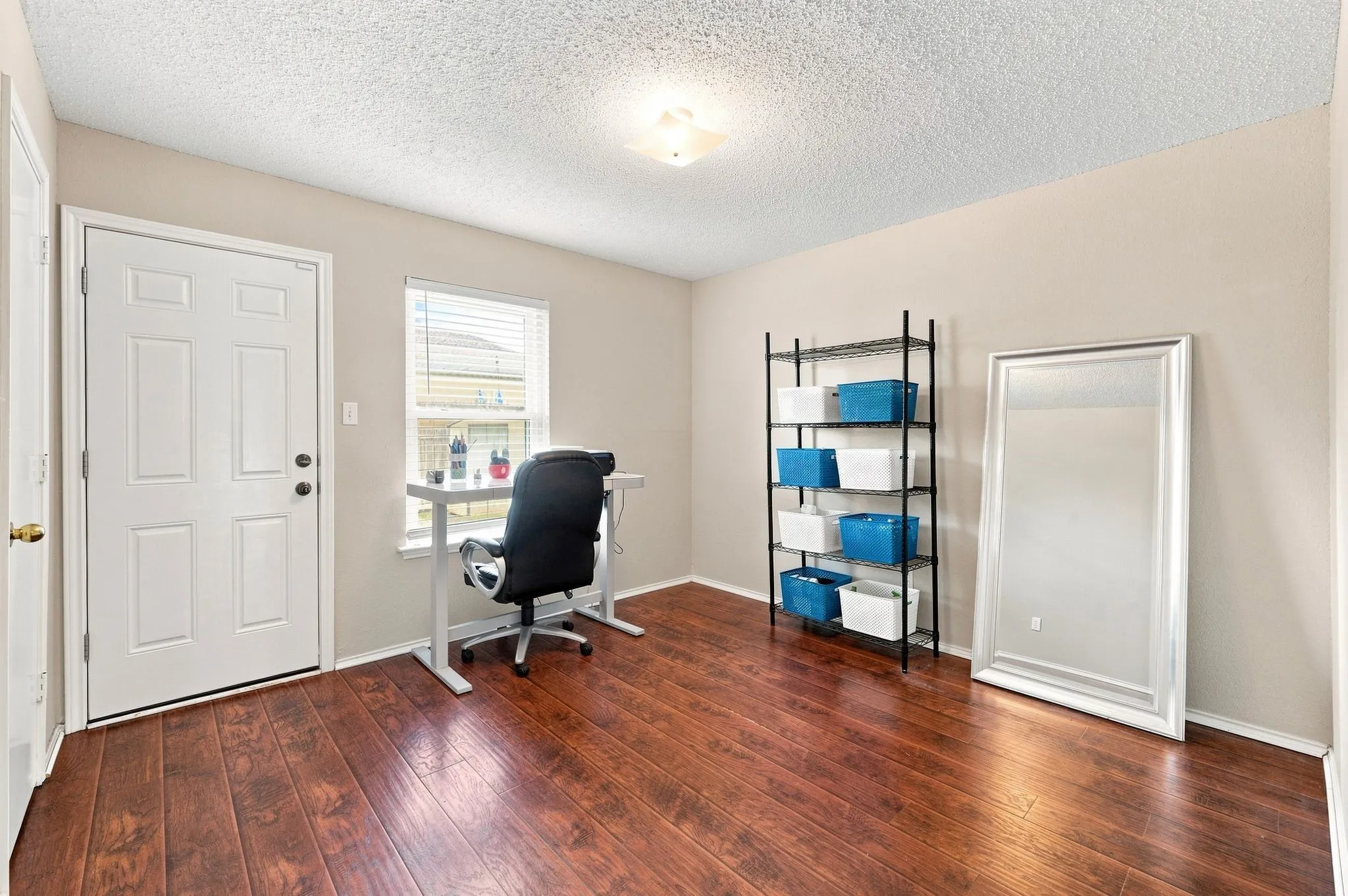 Single Family Residence For Sale in Dallas County , 3129 Walingford Drive, Grand Prairie, Texas 75052, 3 Bedroom, 2 Bathroom, 2 Garage spaces, 1,441 Sqft, built in 1995, mls#21380828, Real Estate Agent in Grand Prairie, Homes For Sale in Dallas county, Homes For Sale in Grand Prairie, Realtor in Grand Prairie Texas, Real Estate Brokerage Independent Realty Texas, Luminita Cordes Realtor
