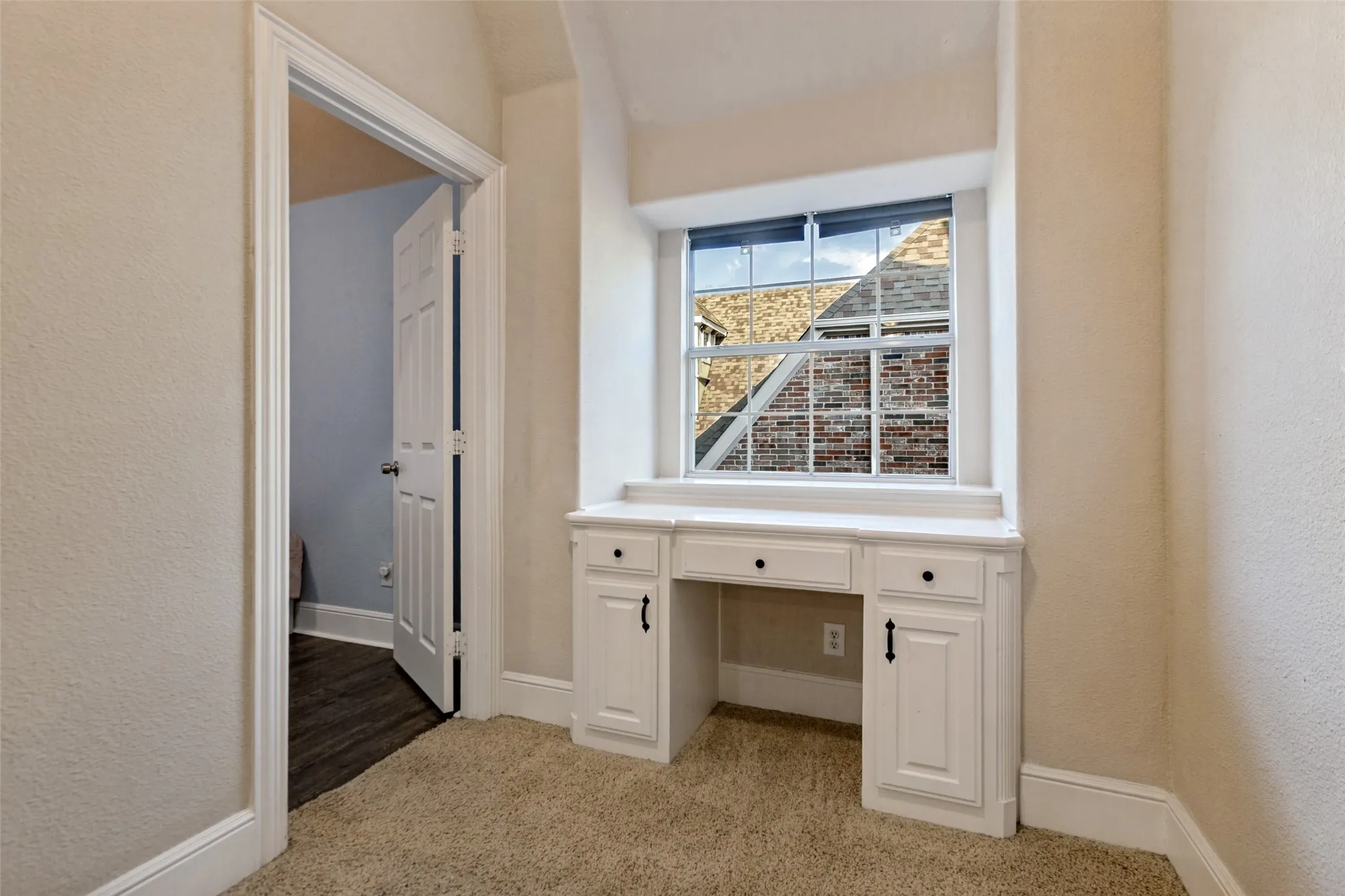 Single Family Residence For Sale in Collin County , 508 Wentworth Lane, Murphy, Texas 75094, 5 Bedroom, 4 Bathroom, 2 Garage spaces, 4,861 Sqft, built in 2006, mls#21383949, Real Estate Agent in Murphy, Homes For Sale in Collin county, Homes For Sale in Murphy, Realtor in Murphy Texas, Real Estate Brokerage Independent Realty Texas, Luminita Cordes Realtor