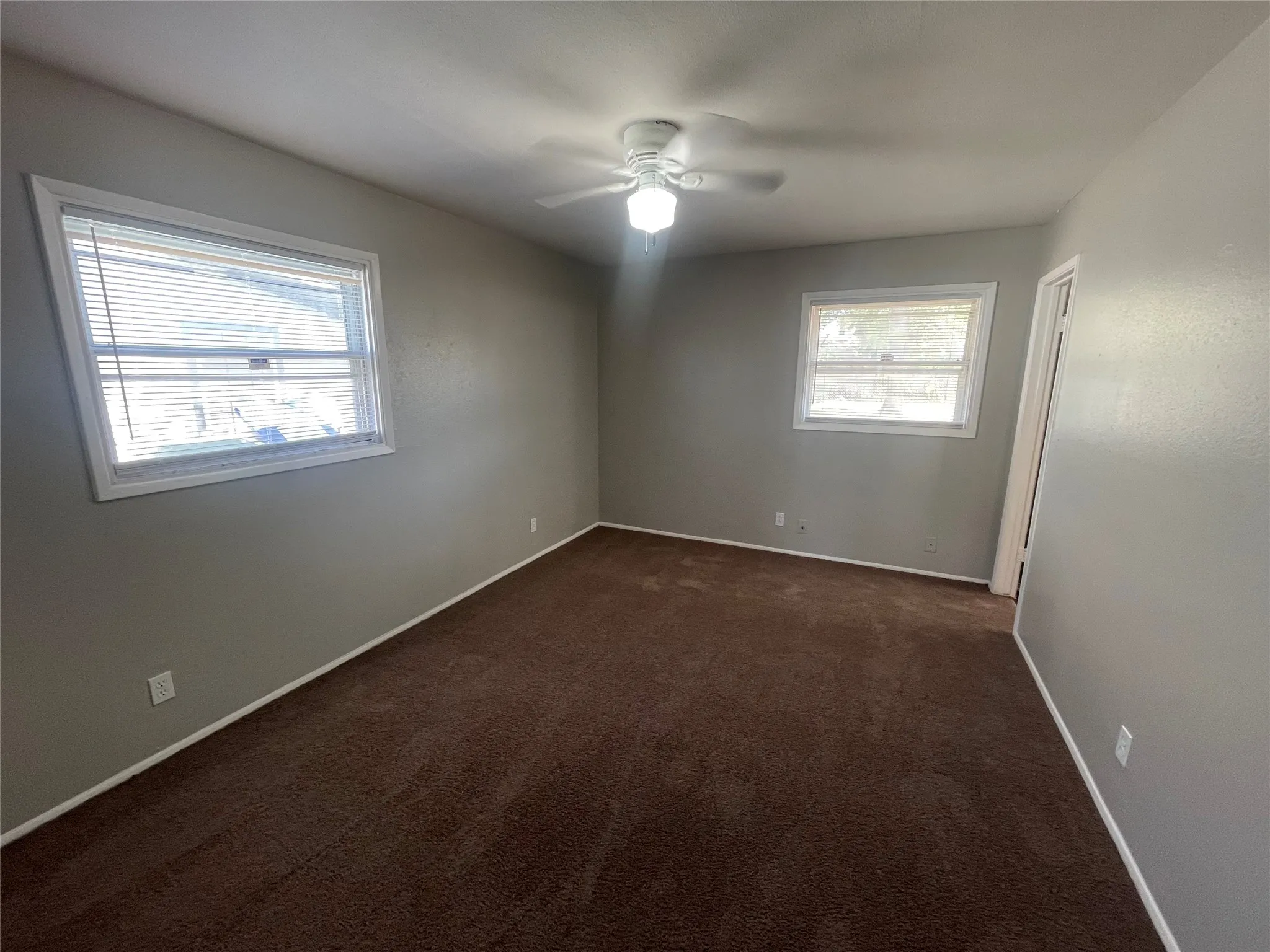 Single Family Residence For Sale in Dallas County , 3602 Norma Drive, Garland, Texas 75042, 3 Bedroom, 2 Bathroom, 1 Garage spaces, 1,200 Sqft, built in 1960, mls#21383952, Real Estate Agent in Garland, Homes For Sale in Dallas county, Homes For Sale in Garland, Realtor in Garland Texas, Real Estate Brokerage Independent Realty Texas, Luminita Cordes Realtor