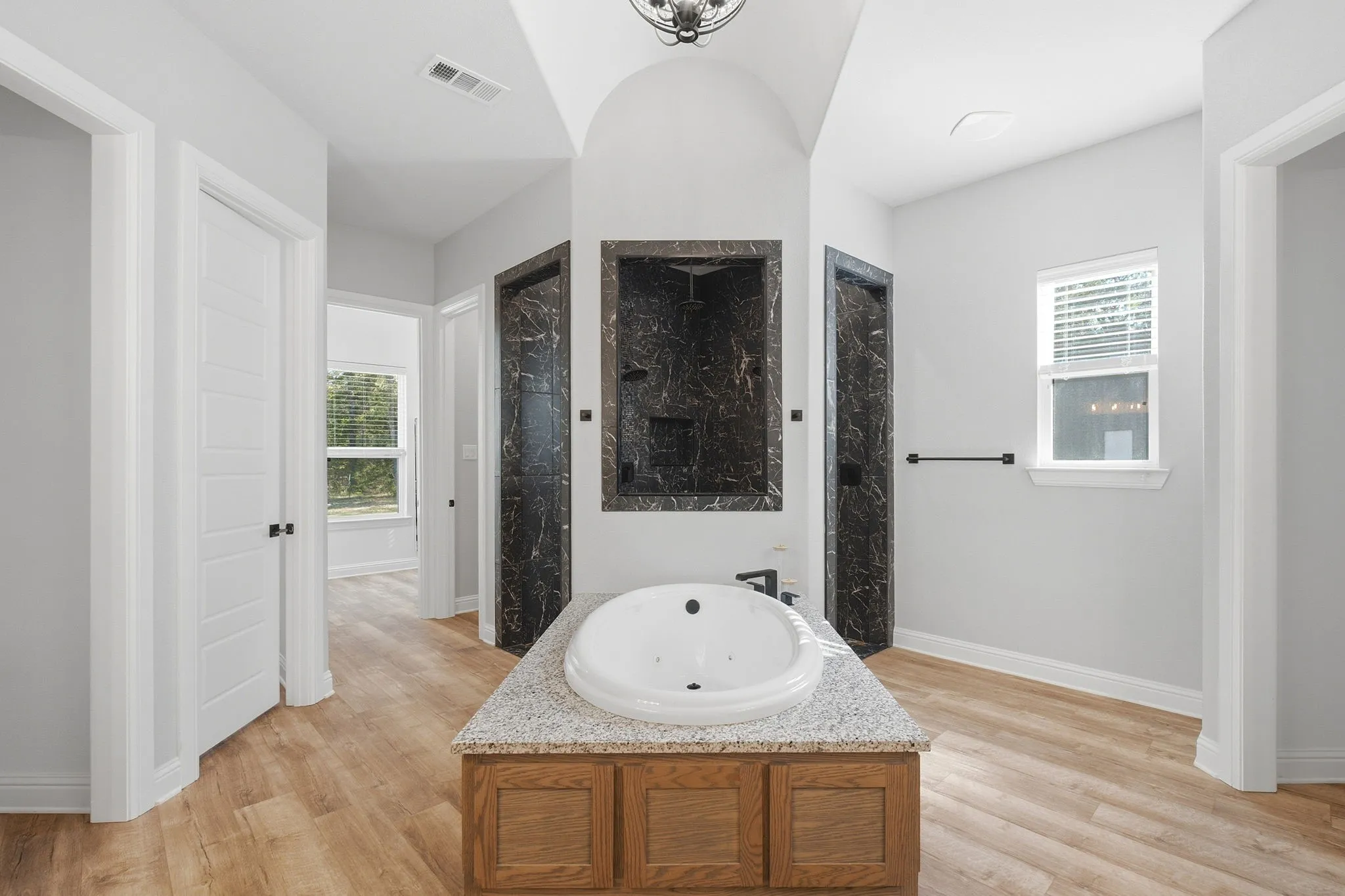 Single Family Residence For Sale in Hunt County , 6707 Anchor Point, Quinlan, Texas 75474, 4 Bedroom, 4 Bathroom, 2 Garage spaces, 3,730 Sqft, built in 2022, mls#21382701, Real Estate Agent in Quinlan, Homes For Sale in Hunt county, Homes For Sale in Quinlan, Realtor in Quinlan Texas, Real Estate Brokerage Independent Realty Texas, Luminita Cordes Realtor