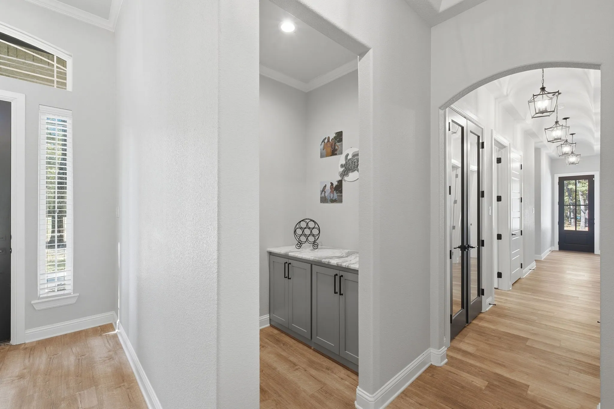 Single Family Residence For Sale in Hunt County , 6707 Anchor Point, Quinlan, Texas 75474, 4 Bedroom, 4 Bathroom, 2 Garage spaces, 3,730 Sqft, built in 2022, mls#21382701, Real Estate Agent in Quinlan, Homes For Sale in Hunt county, Homes For Sale in Quinlan, Realtor in Quinlan Texas, Real Estate Brokerage Independent Realty Texas, Luminita Cordes Realtor