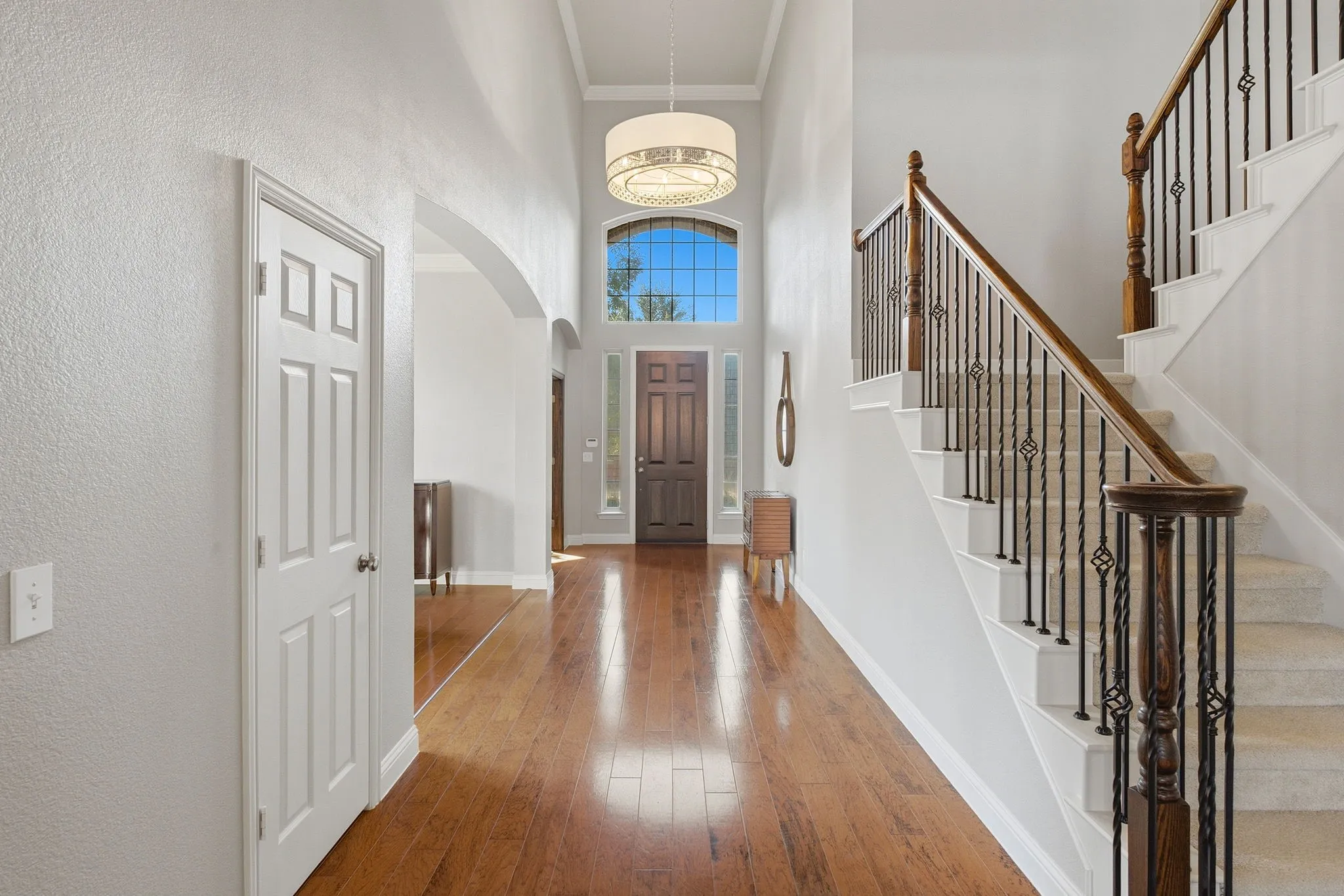 Single Family Residence For Sale in Collin County , 613 Maize Road, Murphy, Texas 75094, 5 Bedroom, 4 Bathroom, 3 Garage spaces, 3,776 Sqft, built in 2007, mls#21382681, Real Estate Agent in Murphy, Homes For Sale in Collin county, Homes For Sale in Murphy, Realtor in Murphy Texas, Real Estate Brokerage Independent Realty Texas, Luminita Cordes Realtor