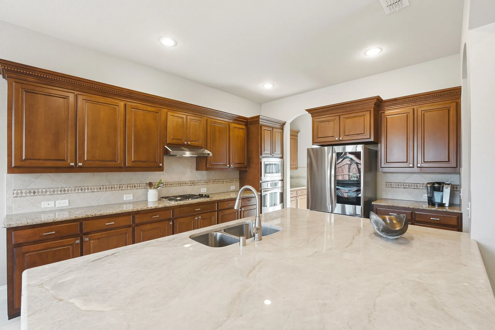 Single Family Residence For Sale in Collin County , 613 Maize Road, Murphy, Texas 75094, 5 Bedroom, 4 Bathroom, 3 Garage spaces, 3,776 Sqft, built in 2007, mls#21382681, Real Estate Agent in Murphy, Homes For Sale in Collin county, Homes For Sale in Murphy, Realtor in Murphy Texas, Real Estate Brokerage Independent Realty Texas, Luminita Cordes Realtor