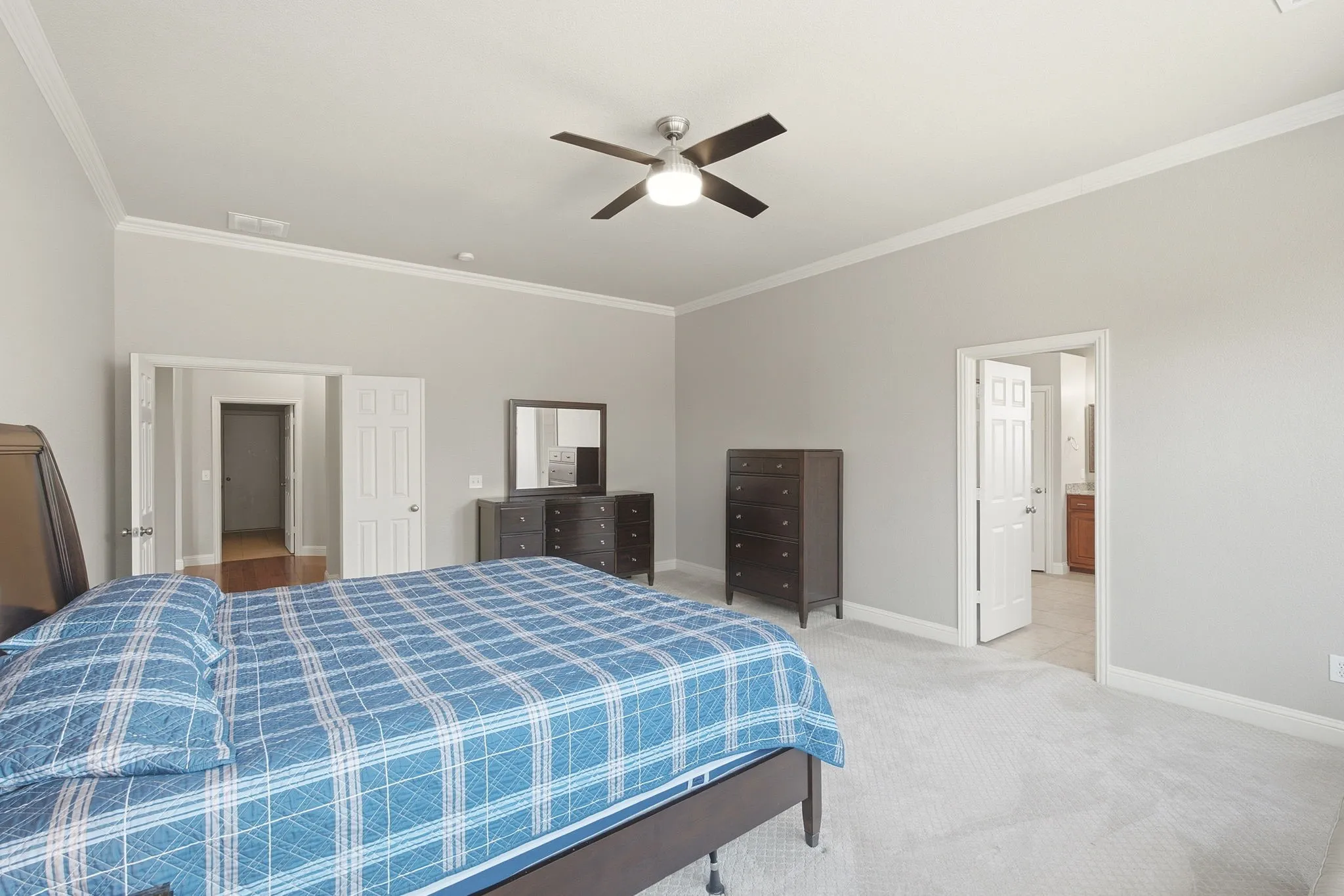 Single Family Residence For Sale in Collin County , 613 Maize Road, Murphy, Texas 75094, 5 Bedroom, 4 Bathroom, 3 Garage spaces, 3,776 Sqft, built in 2007, mls#21382681, Real Estate Agent in Murphy, Homes For Sale in Collin county, Homes For Sale in Murphy, Realtor in Murphy Texas, Real Estate Brokerage Independent Realty Texas, Luminita Cordes Realtor