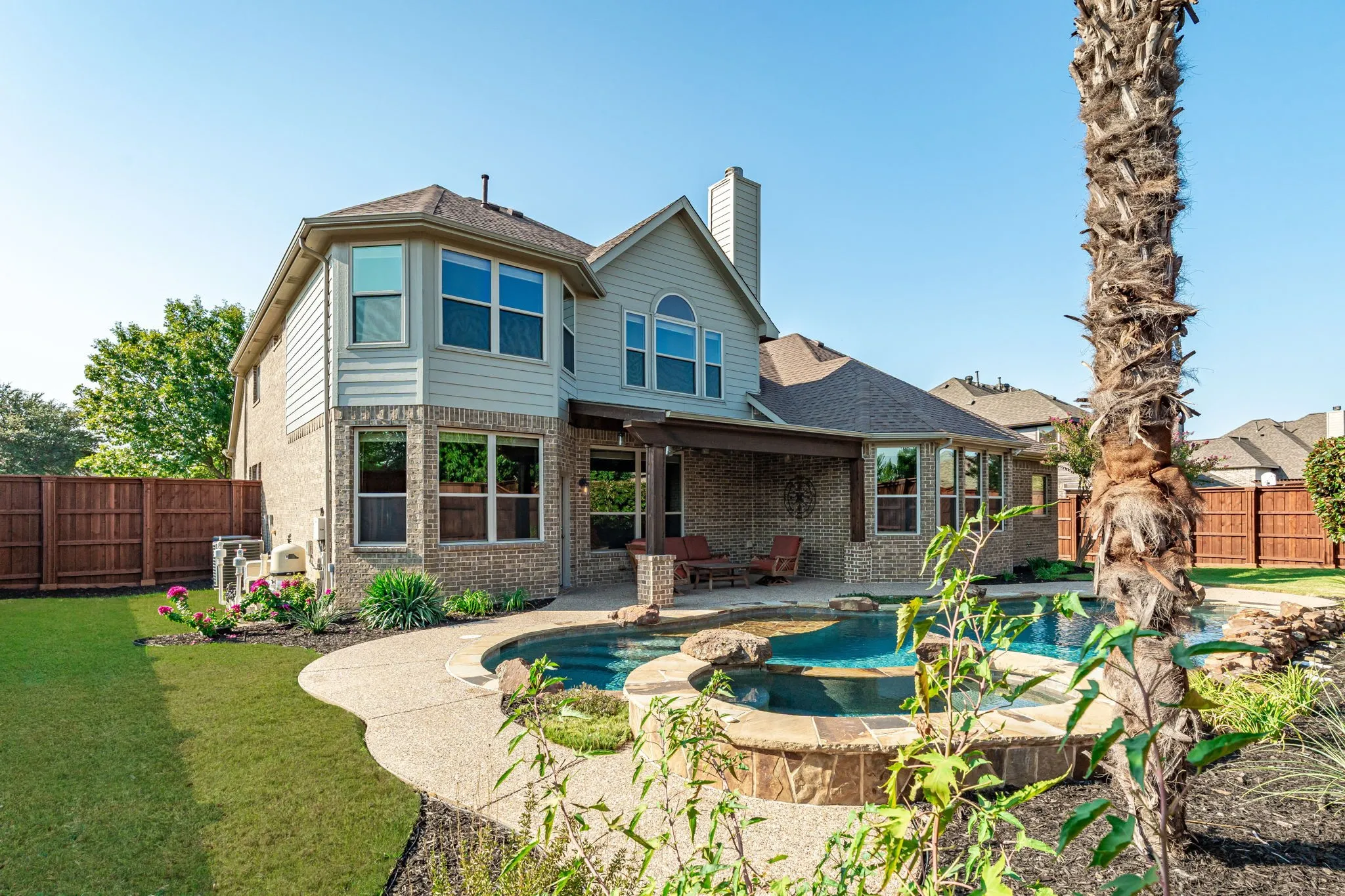 Single Family Residence For Sale in Collin County , 613 Maize Road, Murphy, Texas 75094, 5 Bedroom, 4 Bathroom, 3 Garage spaces, 3,776 Sqft, built in 2007, mls#21382681, Real Estate Agent in Murphy, Homes For Sale in Collin county, Homes For Sale in Murphy, Realtor in Murphy Texas, Real Estate Brokerage Independent Realty Texas, Luminita Cordes Realtor