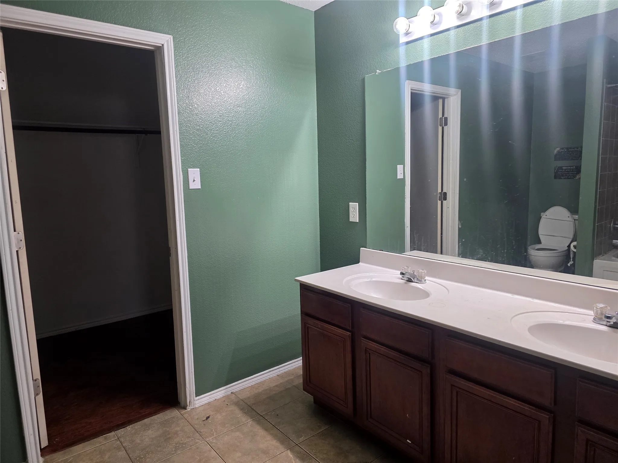 Single Family Residence For Rent in Tarrant County , 3315 Desert Sage, Grand Prairie, Texas 75052, 4 Bedroom, 2 Bathroom, 2 Garage spaces, 2,220 Sqft, built in 2003, mls#21383962, Real Estate Agent in Grand Prairie, Homes For Rent in Tarrant county, Homes For Rent in Grand Prairie, Realtor in Grand Prairie Texas, Real Estate Brokerage Independent Realty Texas, Luminita Cordes Realtor