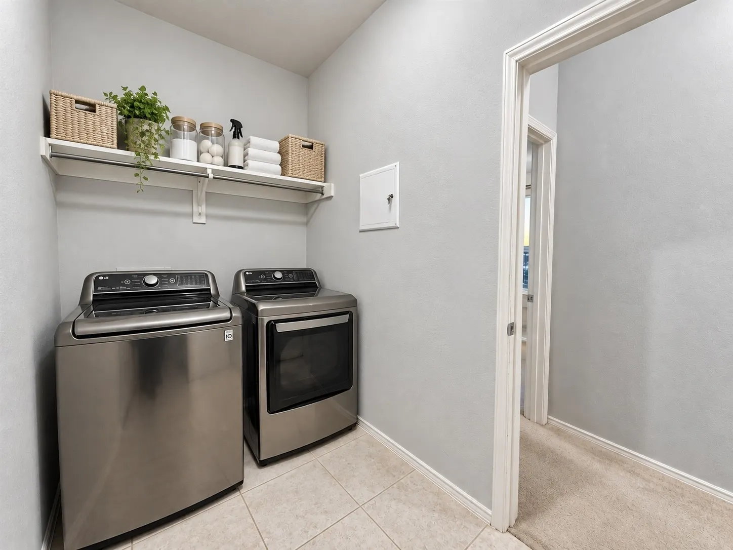 Single Family Residence For Sale in Kaufman County , 1131 Grimes Drive, Forney, Texas 75126, 4 Bedroom, 2 Bathroom, 2 Garage spaces, 2,200 Sqft, built in 2019, mls#21383934, Real Estate Agent in Forney, Homes For Sale in Kaufman county, Homes For Sale in Forney, Realtor in Forney Texas, Real Estate Brokerage Independent Realty Texas, Luminita Cordes Realtor