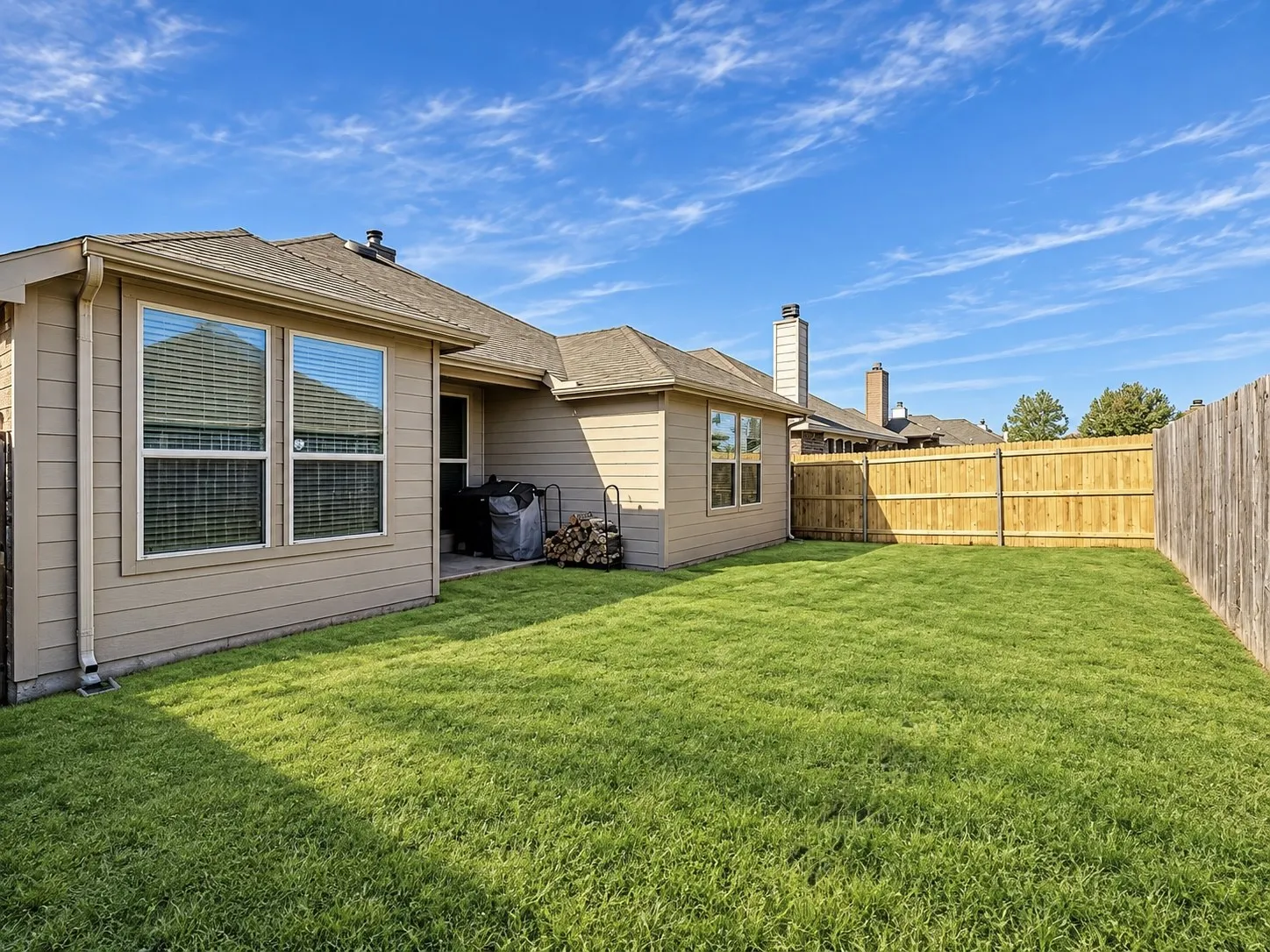 Single Family Residence For Sale in Kaufman County , 1131 Grimes Drive, Forney, Texas 75126, 4 Bedroom, 2 Bathroom, 2 Garage spaces, 2,200 Sqft, built in 2019, mls#21383934, Real Estate Agent in Forney, Homes For Sale in Kaufman county, Homes For Sale in Forney, Realtor in Forney Texas, Real Estate Brokerage Independent Realty Texas, Luminita Cordes Realtor