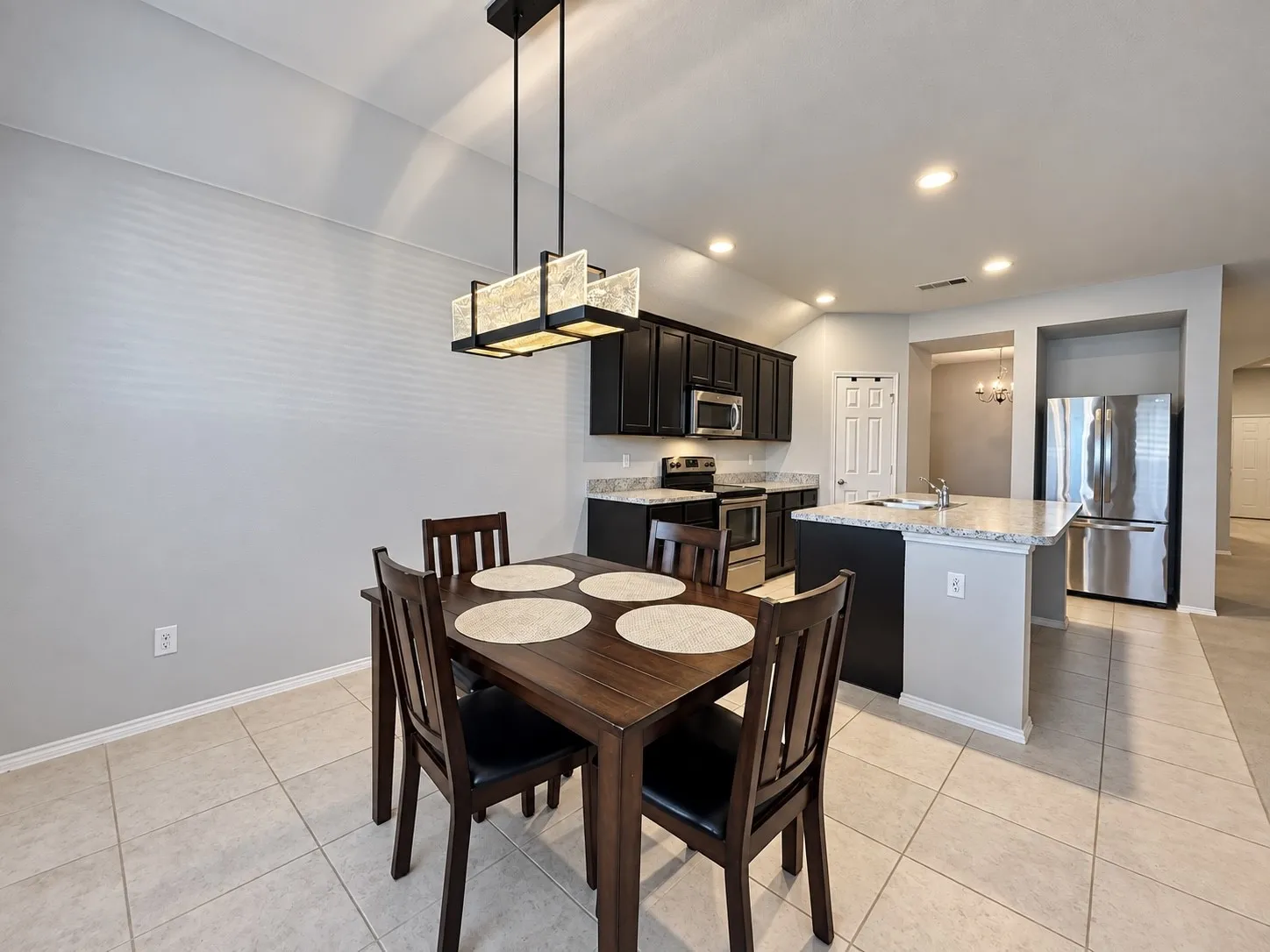 Single Family Residence For Sale in Kaufman County , 1131 Grimes Drive, Forney, Texas 75126, 4 Bedroom, 2 Bathroom, 2 Garage spaces, 2,200 Sqft, built in 2019, mls#21383934, Real Estate Agent in Forney, Homes For Sale in Kaufman county, Homes For Sale in Forney, Realtor in Forney Texas, Real Estate Brokerage Independent Realty Texas, Luminita Cordes Realtor