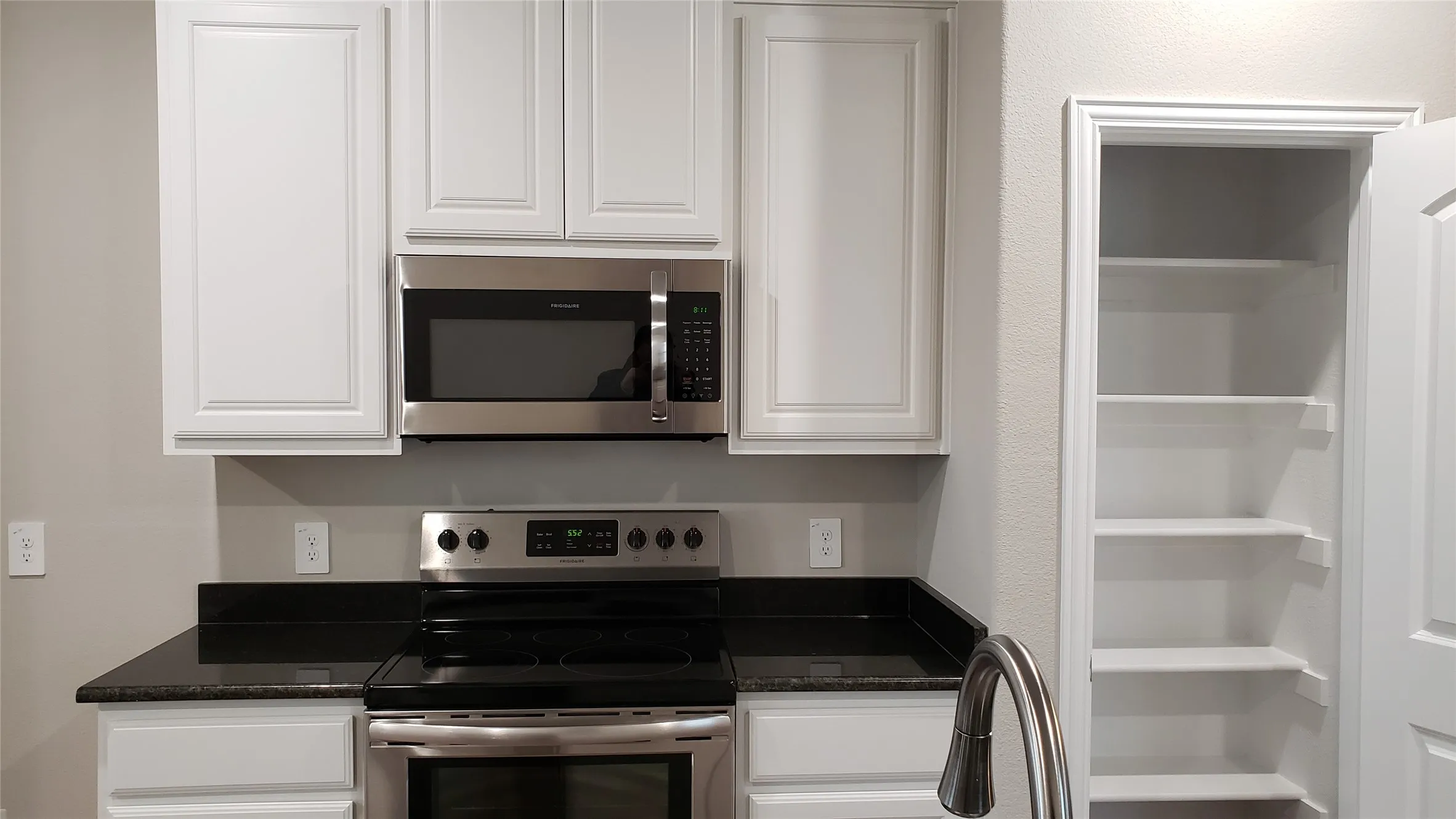 Single Family Residence For Rent in Hunt County , 1412 Brindle Drive, Greenville, Texas 75402, 4 Bedroom, 2 Bathroom, 2 Garage spaces, 1,473 Sqft, built in 2022, mls#21383967, Real Estate Agent in Greenville, Homes For Rent in Hunt county, Homes For Rent in Greenville, Realtor in Greenville Texas, Real Estate Brokerage Independent Realty Texas, Luminita Cordes Realtor
