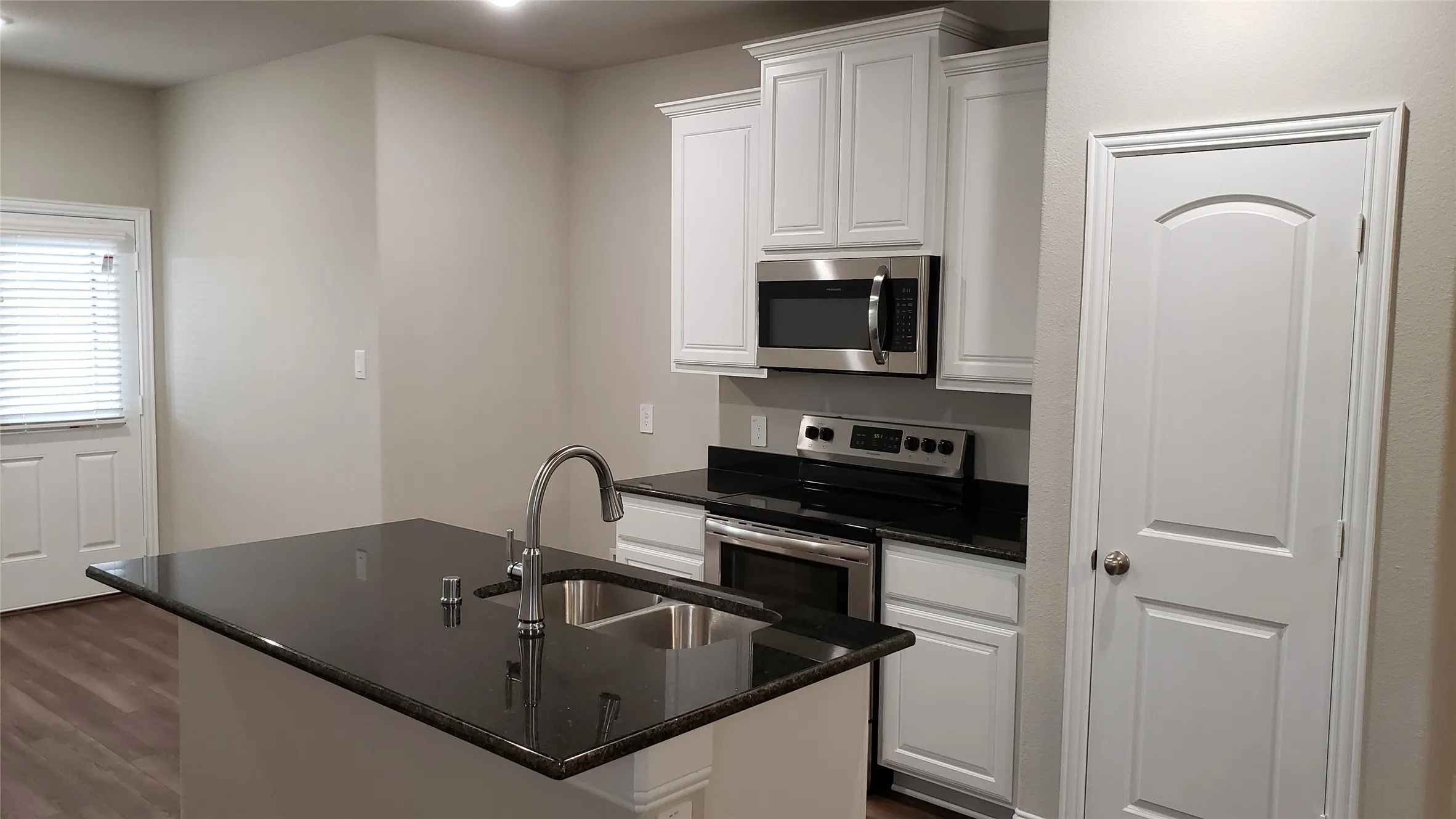 Single Family Residence For Rent in Hunt County , 1412 Brindle Drive, Greenville, Texas 75402, 4 Bedroom, 2 Bathroom, 2 Garage spaces, 1,473 Sqft, built in 2022, mls#21383967, Real Estate Agent in Greenville, Homes For Rent in Hunt county, Homes For Rent in Greenville, Realtor in Greenville Texas, Real Estate Brokerage Independent Realty Texas, Luminita Cordes Realtor