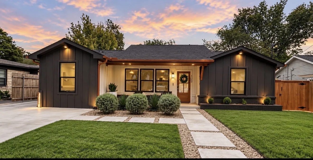 Single Family Residence For Sale in Tarrant County , 129 S Roberts Cut Off Road, Fort Worth, Texas 76114, 6 Bedroom, 3 Bathroom, Garage spaces, 2,033 Sqft, built in 1952, mls#21383968, Real Estate Agent in Fort Worth, Homes For Sale in Tarrant county, Homes For Sale in Fort Worth, Realtor in Fort Worth Texas, Real Estate Brokerage Independent Realty Texas, Luminita Cordes Realtor