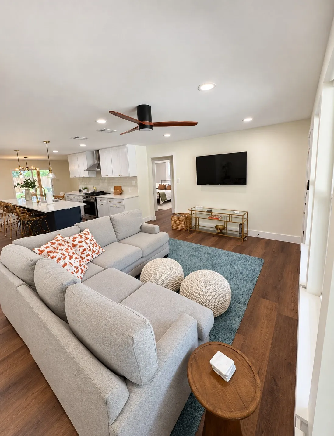 Single Family Residence For Sale in Tarrant County , 129 S Roberts Cut Off Road, Fort Worth, Texas 76114, 6 Bedroom, 3 Bathroom, Garage spaces, 2,033 Sqft, built in 1952, mls#21383968, Real Estate Agent in Fort Worth, Homes For Sale in Tarrant county, Homes For Sale in Fort Worth, Realtor in Fort Worth Texas, Real Estate Brokerage Independent Realty Texas, Luminita Cordes Realtor