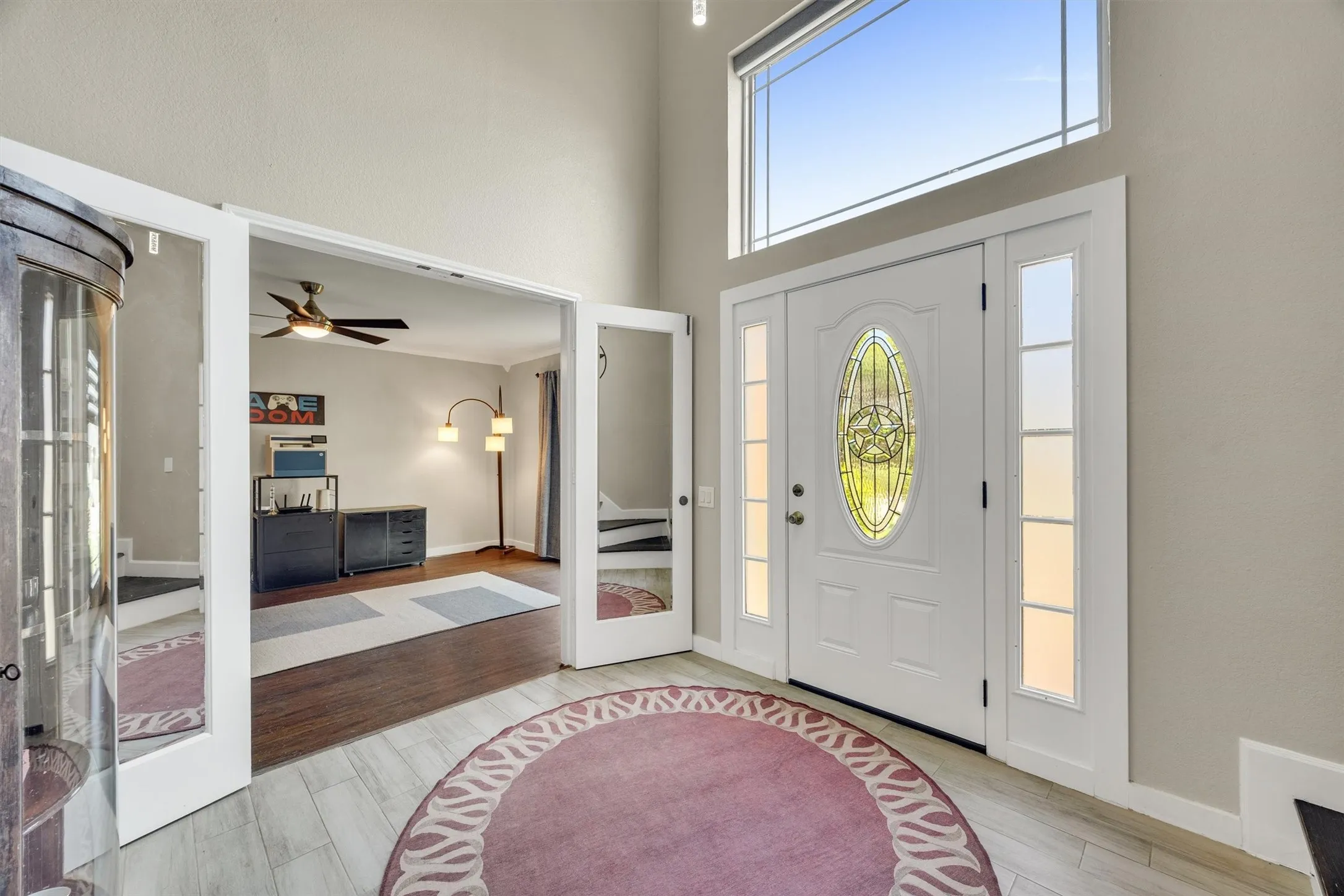 Single Family Residence For Sale in Tarrant County , 4900 Hibiscus Drive, Arlington, Texas 76018, 4 Bedroom, 3 Bathroom, 2 Garage spaces, 2,449 Sqft, built in 1990, mls#21377941, Real Estate Agent in Arlington, Homes For Sale in Tarrant county, Homes For Sale in Arlington, Realtor in Arlington Texas, Real Estate Brokerage Independent Realty Texas, Luminita Cordes Realtor