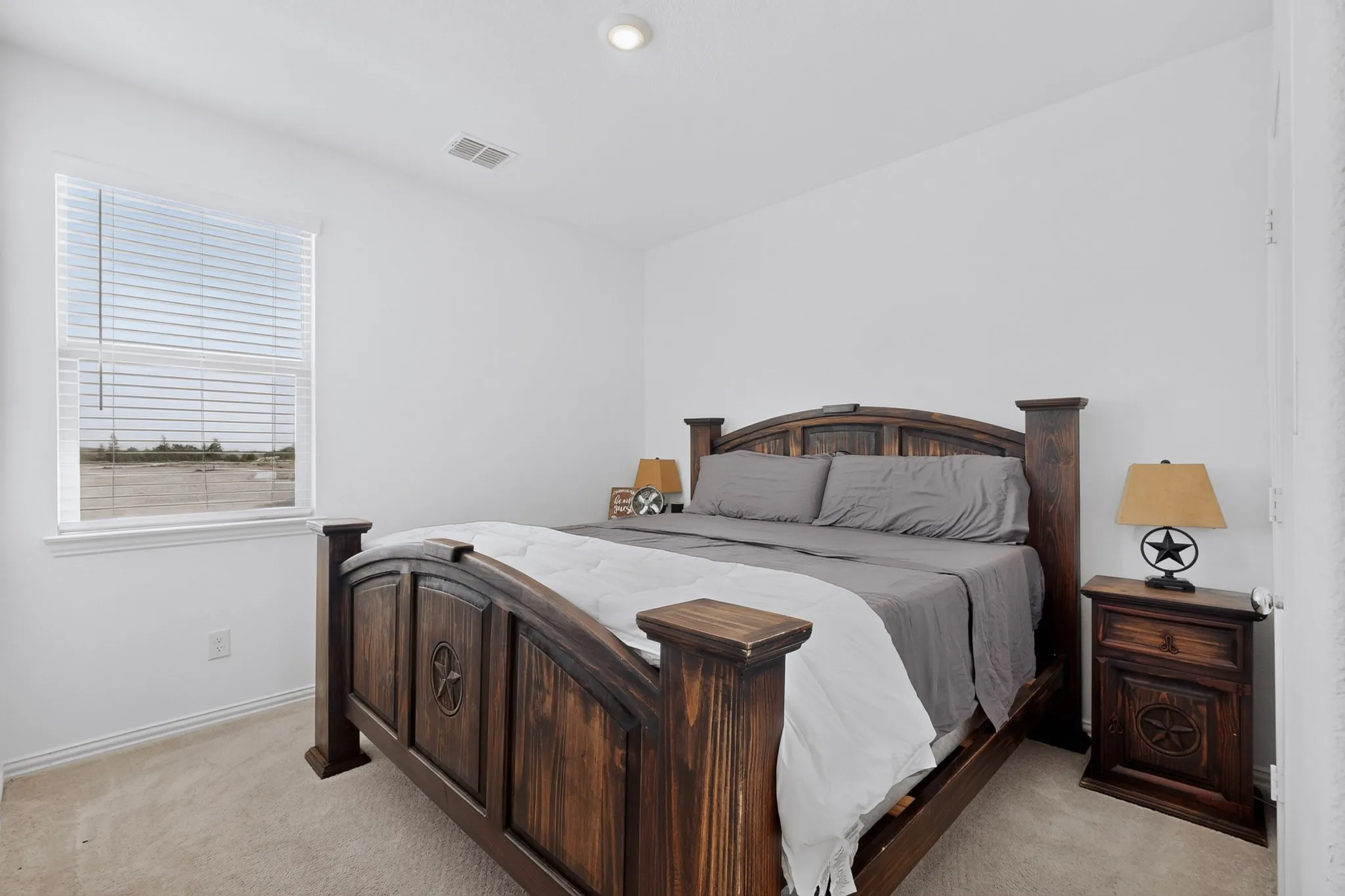 Single Family Residence For Sale in Kaufman County , 1794 Gleasondale Place, Forney, Texas 75126, 4 Bedroom, 3 Bathroom, 2 Garage spaces, 2,499 Sqft, built in 2023, mls#21383923, Real Estate Agent in Forney, Homes For Sale in Kaufman county, Homes For Sale in Forney, Realtor in Forney Texas, Real Estate Brokerage Independent Realty Texas, Luminita Cordes Realtor