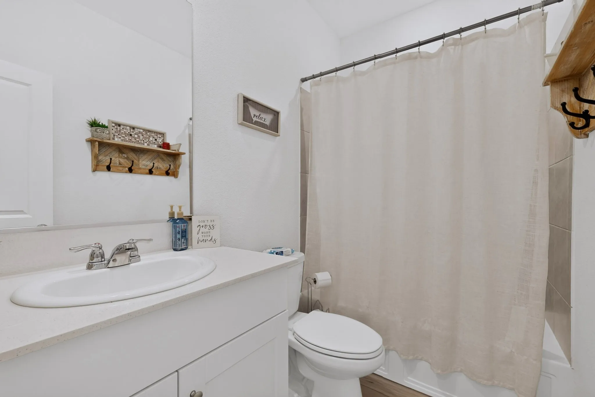 Single Family Residence For Sale in Kaufman County , 1794 Gleasondale Place, Forney, Texas 75126, 4 Bedroom, 3 Bathroom, 2 Garage spaces, 2,499 Sqft, built in 2023, mls#21383923, Real Estate Agent in Forney, Homes For Sale in Kaufman county, Homes For Sale in Forney, Realtor in Forney Texas, Real Estate Brokerage Independent Realty Texas, Luminita Cordes Realtor