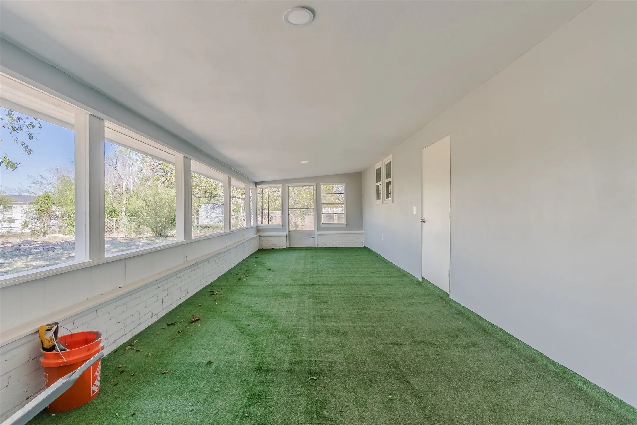 Single Family Residence For Rent in Ellis County , 605 Lloyd, Italy, Texas 76651, 5 Bedroom, 3 Bathroom, 2 Garage spaces, 2,679 Sqft, built in 1944, mls#21383972, Real Estate Agent in Italy, Homes For Rent in Ellis county, Homes For Rent in Italy, Realtor in Italy Texas, Real Estate Brokerage Independent Realty Texas, Luminita Cordes Realtor