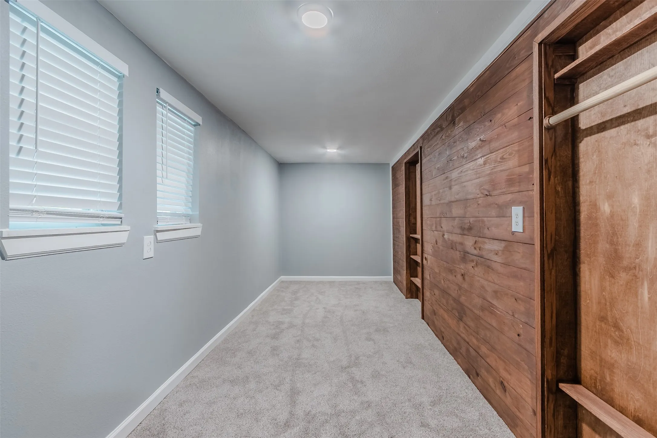 Single Family Residence For Rent in Ellis County , 605 Lloyd, Italy, Texas 76651, 5 Bedroom, 3 Bathroom, 2 Garage spaces, 2,679 Sqft, built in 1944, mls#21383972, Real Estate Agent in Italy, Homes For Rent in Ellis county, Homes For Rent in Italy, Realtor in Italy Texas, Real Estate Brokerage Independent Realty Texas, Luminita Cordes Realtor