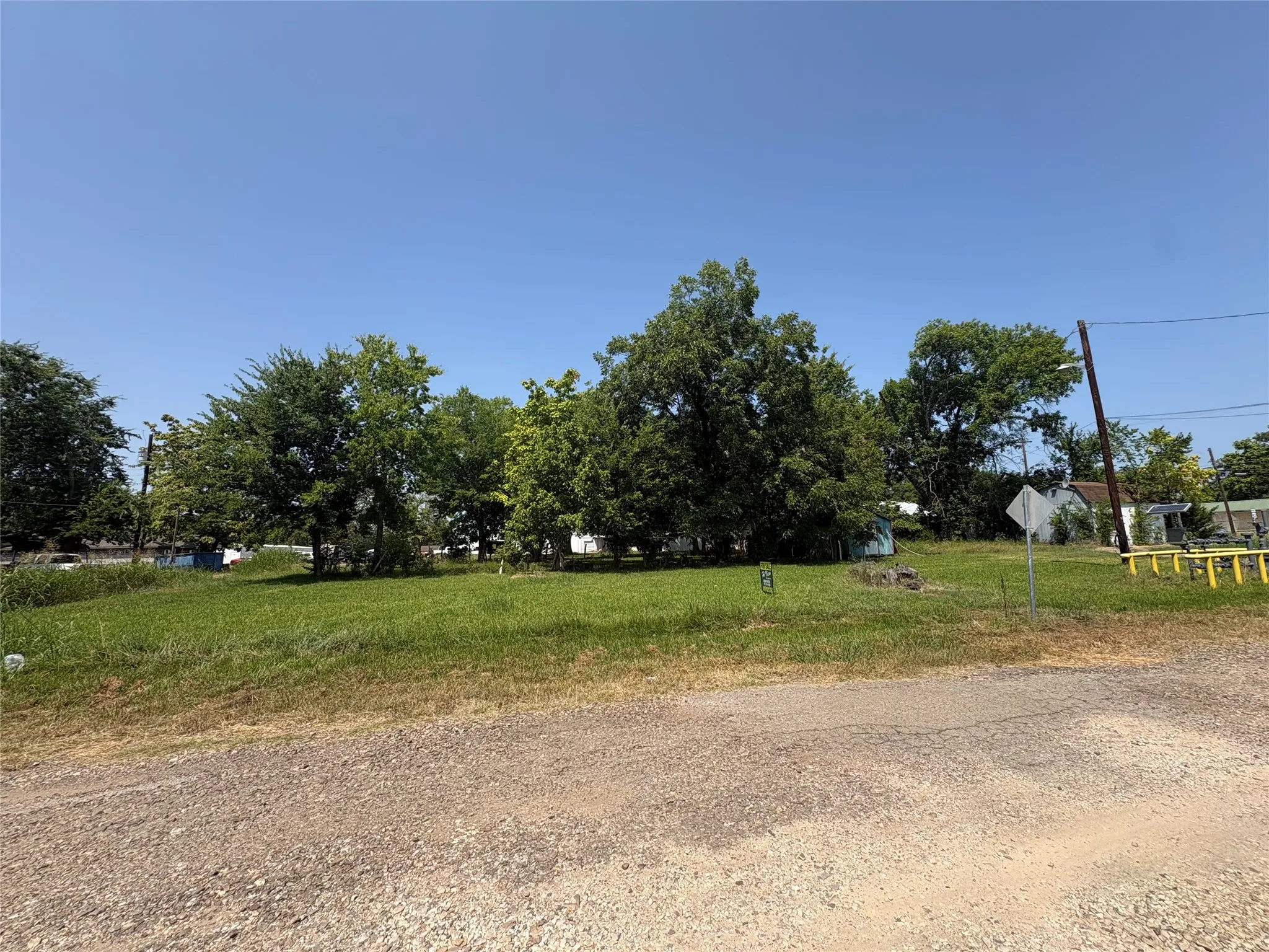Unimproved Land For Sale in Red River (TX) County , 200 S Reagan Street, Clarksville, Texas 75426, 0, 0, Garage spaces, 0 Sqft, built in 0, mls#21383977, Real Estate Agent in Clarksville, Homes For Sale in Red River (TX) county, Homes For Sale in Clarksville, Realtor in Clarksville Texas, Real Estate Brokerage Independent Realty Texas, Luminita Cordes Realtor