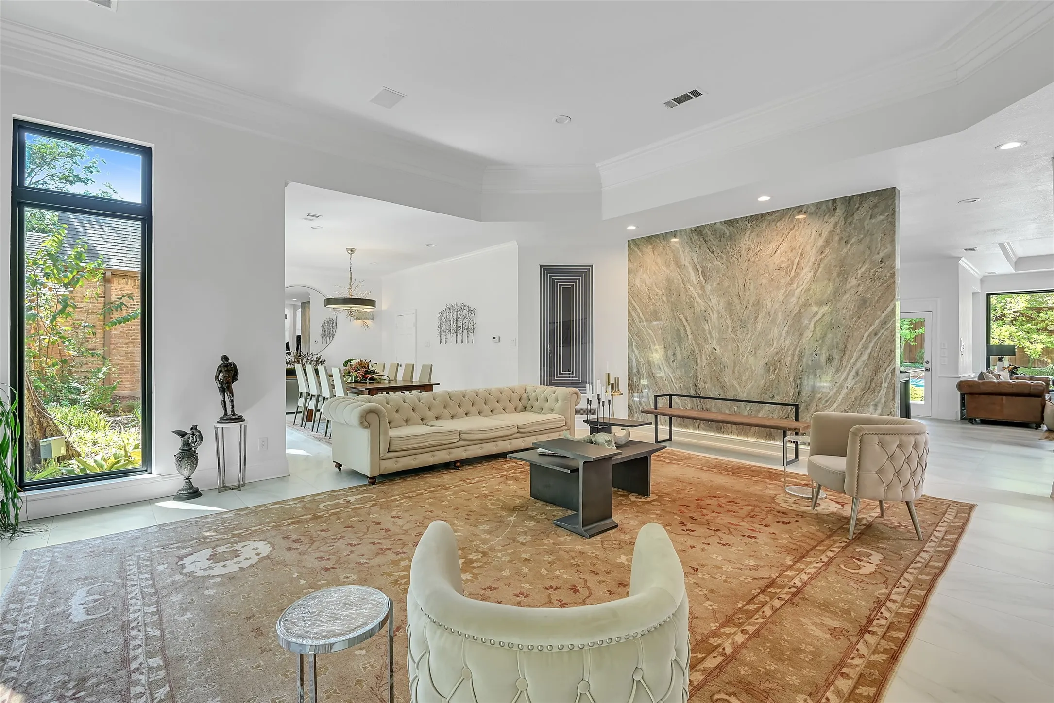 Single Family Residence For Sale in Collin County , 5819 Flintshire Lane, Dallas, Texas 75252, 5 Bedroom, 7 Bathroom, 3 Garage spaces, 6,001 Sqft, built in 1984, mls#21379640, Real Estate Agent in Dallas, Homes For Sale in Collin county, Homes For Sale in Dallas, Realtor in Dallas Texas, Real Estate Brokerage Independent Realty Texas, Luminita Cordes Realtor