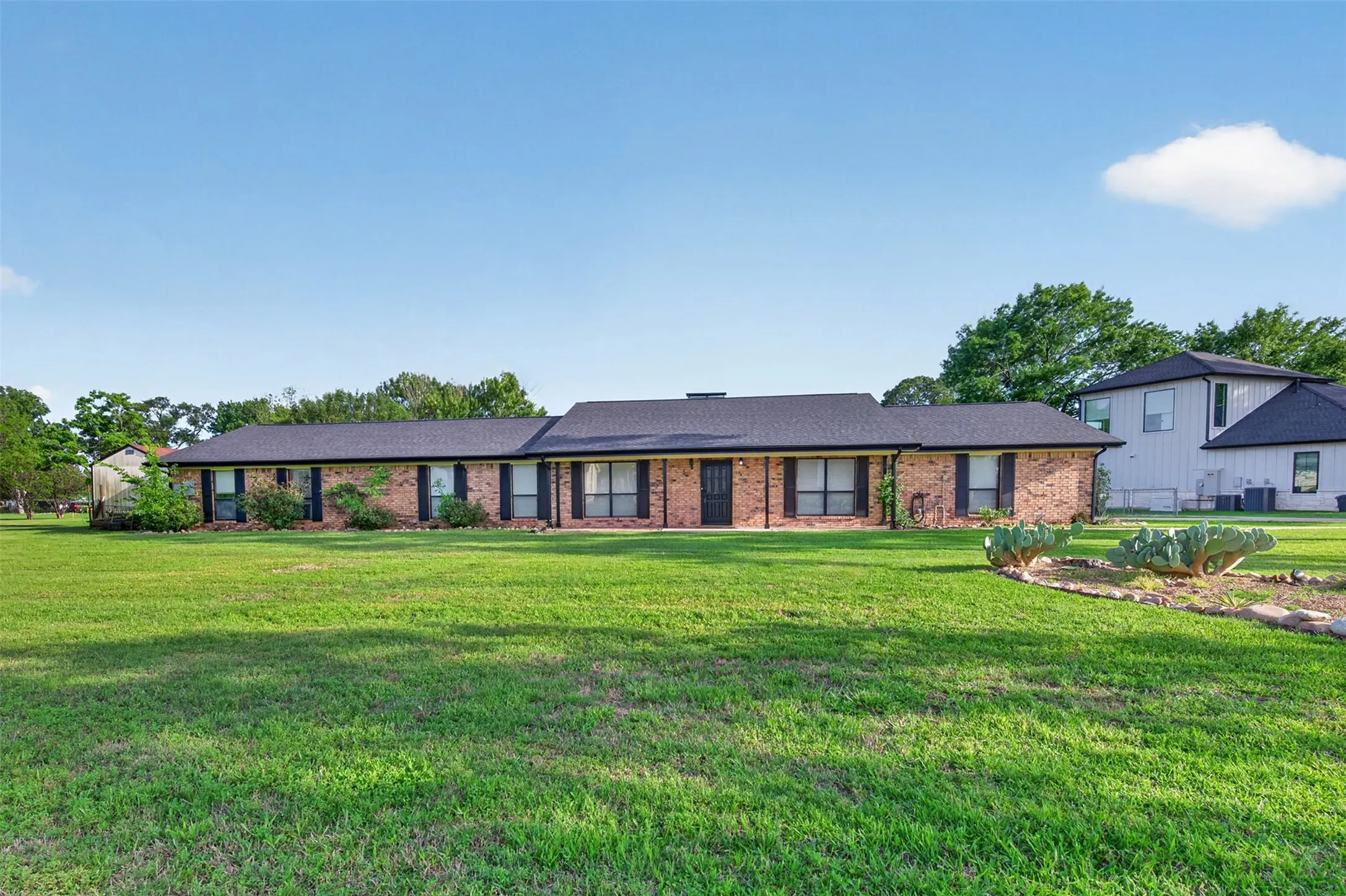 Gorgeous ranch-style home!