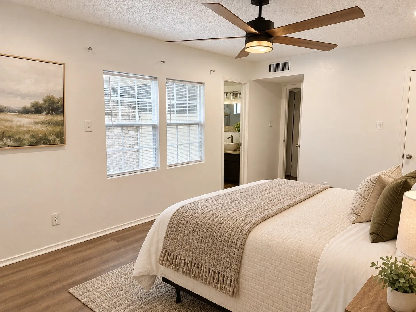 Townhouse For Sale in Dallas County , 525 Towne House Lane, Richardson, Texas 75081, 3 Bedroom, 3 Bathroom, Garage spaces, 1,606 Sqft, built in 1973, mls#21383938, Real Estate Agent in Richardson, Homes For Sale in Dallas county, Homes For Sale in Richardson, Realtor in Richardson Texas, Real Estate Brokerage Independent Realty Texas, Luminita Cordes Realtor