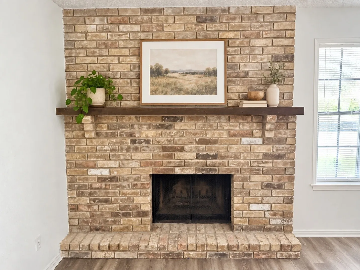 Townhouse For Sale in Dallas County , 525 Towne House Lane, Richardson, Texas 75081, 3 Bedroom, 3 Bathroom, Garage spaces, 1,606 Sqft, built in 1973, mls#21383938, Real Estate Agent in Richardson, Homes For Sale in Dallas county, Homes For Sale in Richardson, Realtor in Richardson Texas, Real Estate Brokerage Independent Realty Texas, Luminita Cordes Realtor