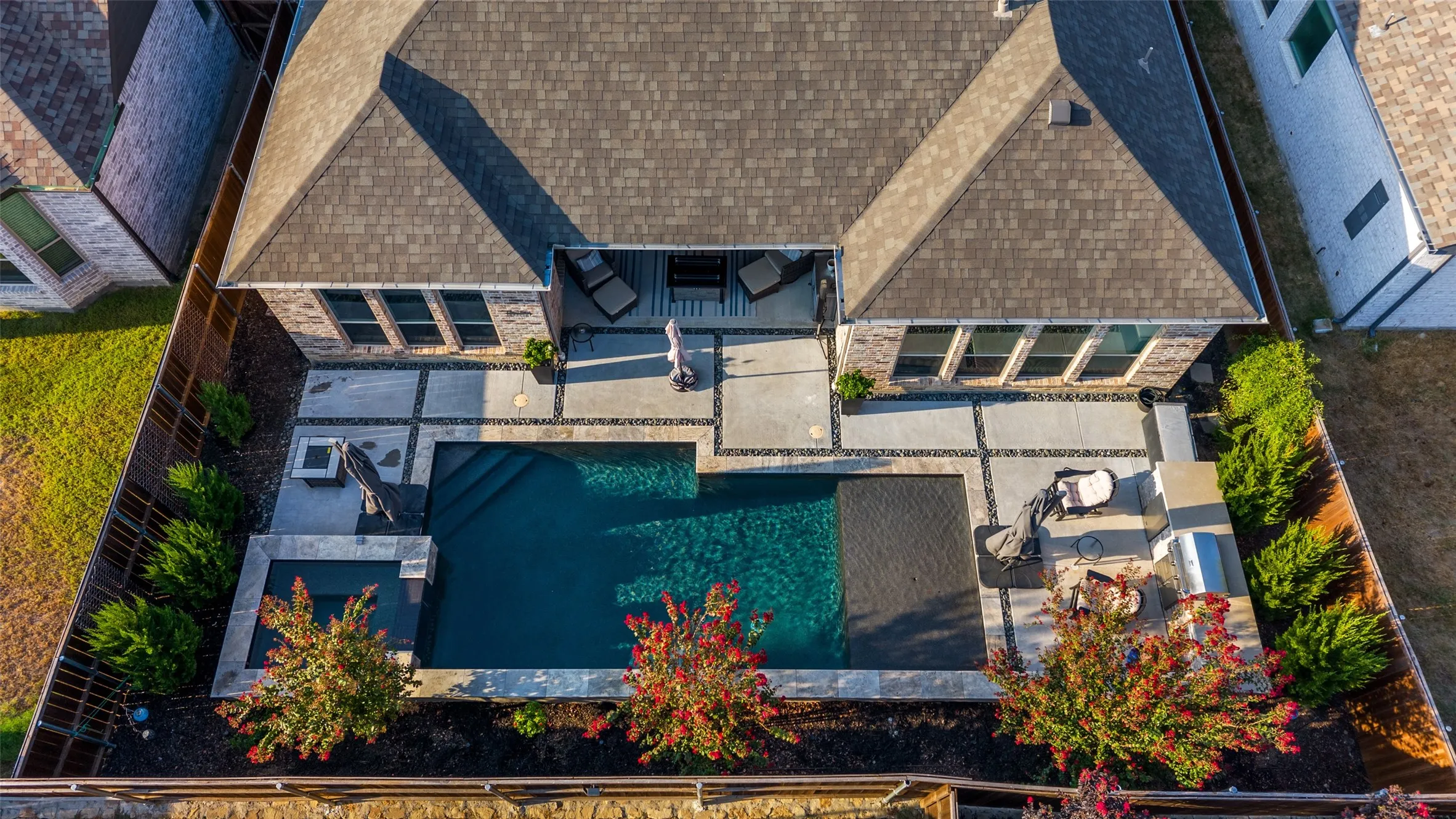 Single Family Residence For Sale in Denton County , 9700 Boulder Point Road, Oak Point, Texas 75068, 3 Bedroom, 4 Bathroom, 3 Garage spaces, 2,809 Sqft, built in 2022, mls#21382578, Real Estate Agent in Oak Point, Homes For Sale in Denton county, Homes For Sale in Oak Point, Realtor in Oak Point Texas, Real Estate Brokerage Independent Realty Texas, Luminita Cordes Realtor
