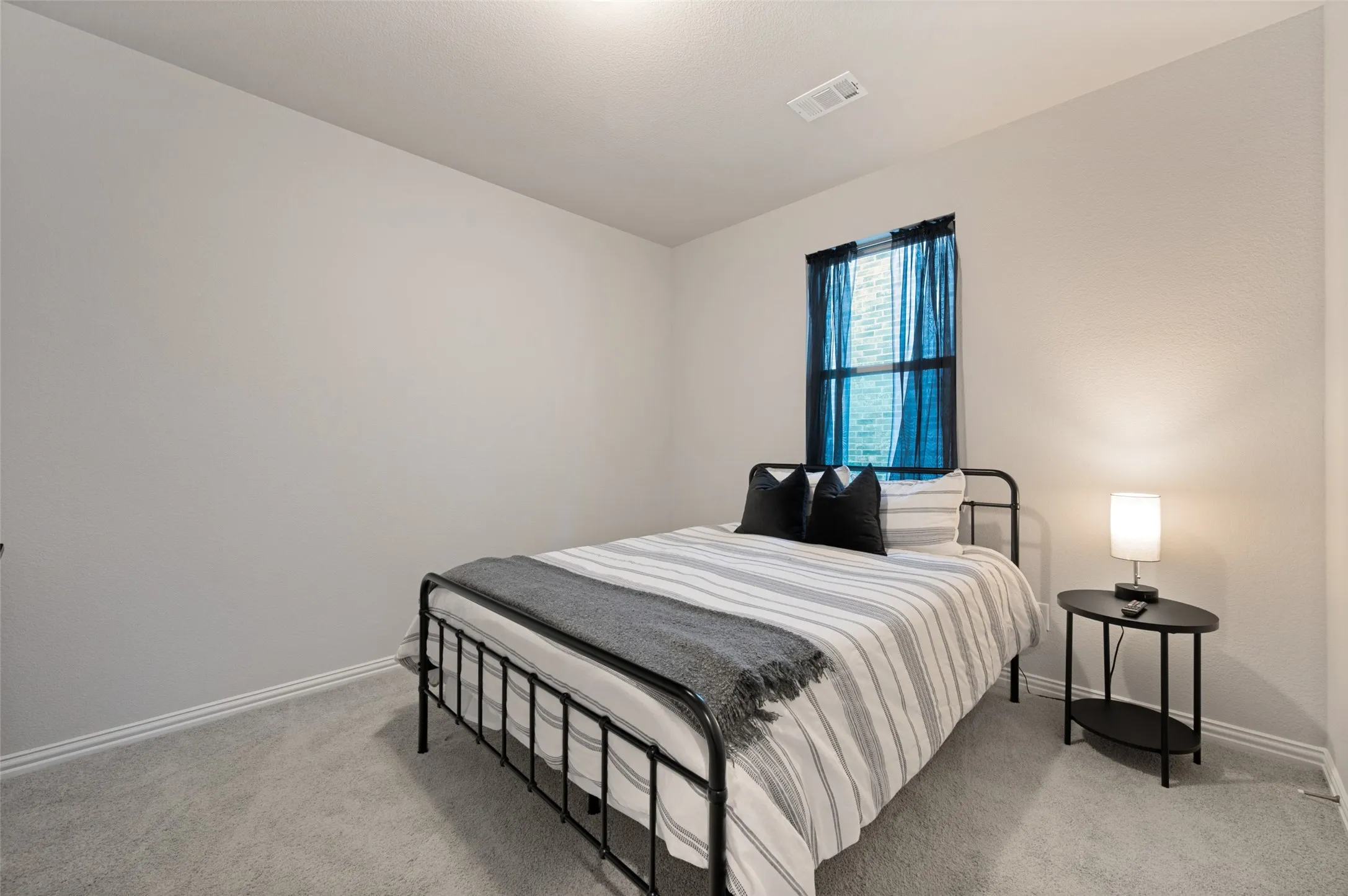 Single Family Residence For Sale in Denton County , 9700 Boulder Point Road, Oak Point, Texas 75068, 3 Bedroom, 4 Bathroom, 3 Garage spaces, 2,809 Sqft, built in 2022, mls#21382578, Real Estate Agent in Oak Point, Homes For Sale in Denton county, Homes For Sale in Oak Point, Realtor in Oak Point Texas, Real Estate Brokerage Independent Realty Texas, Luminita Cordes Realtor