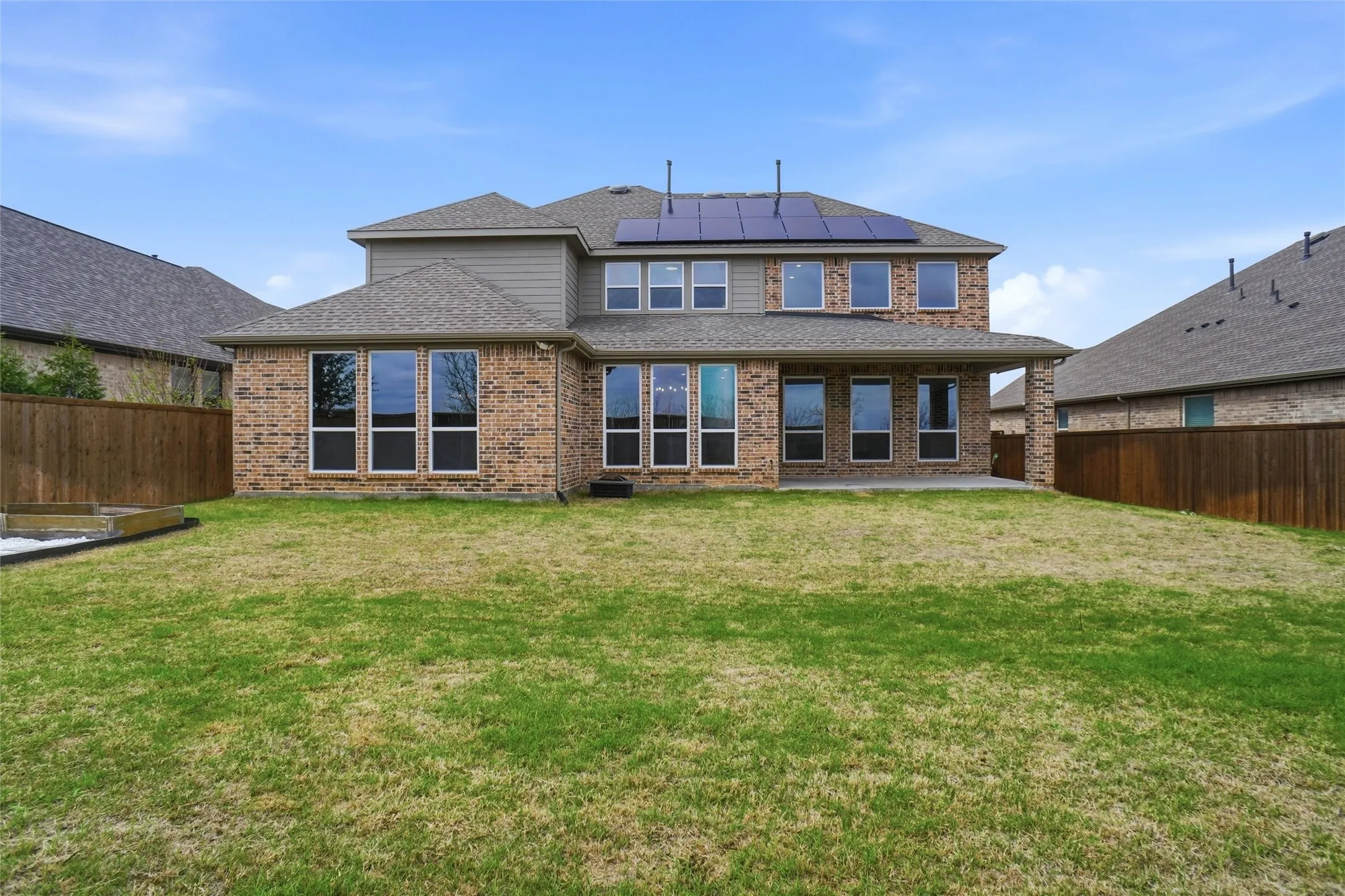 Single Family Residence For Rent in Tarrant County , 2073 Cloverfern Way, Haslet, Texas 76052, 4 Bedroom, 3 Bathroom, 2 Garage spaces, 3,448 Sqft, built in 2022, mls#21383452, Real Estate Agent in Haslet, Homes For Rent in Tarrant county, Homes For Rent in Haslet, Realtor in Haslet Texas, Real Estate Brokerage Independent Realty Texas, Luminita Cordes Realtor