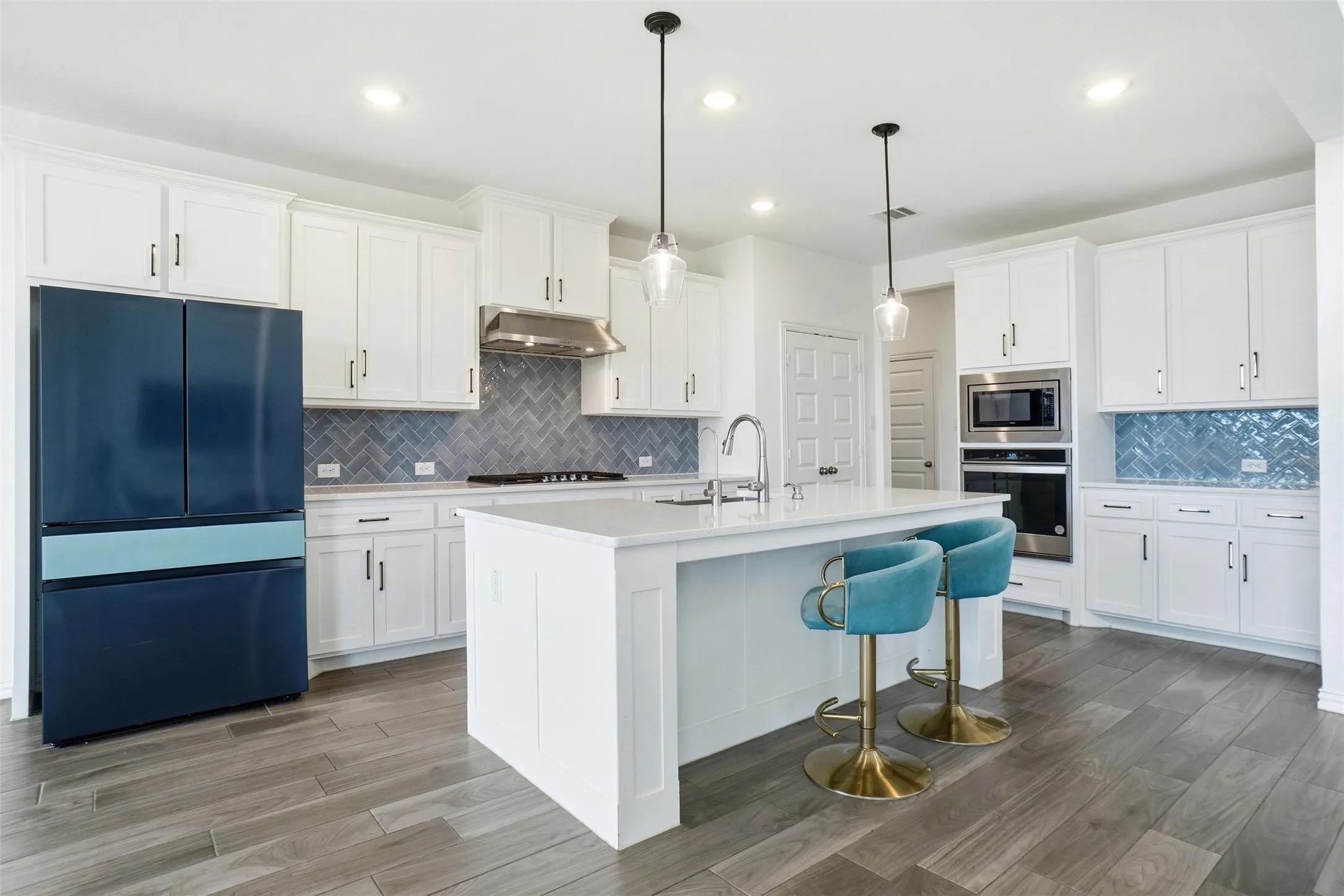 Single Family Residence For Rent in Tarrant County , 2073 Cloverfern Way, Haslet, Texas 76052, 4 Bedroom, 3 Bathroom, 2 Garage spaces, 3,448 Sqft, built in 2022, mls#21383452, Real Estate Agent in Haslet, Homes For Rent in Tarrant county, Homes For Rent in Haslet, Realtor in Haslet Texas, Real Estate Brokerage Independent Realty Texas, Luminita Cordes Realtor