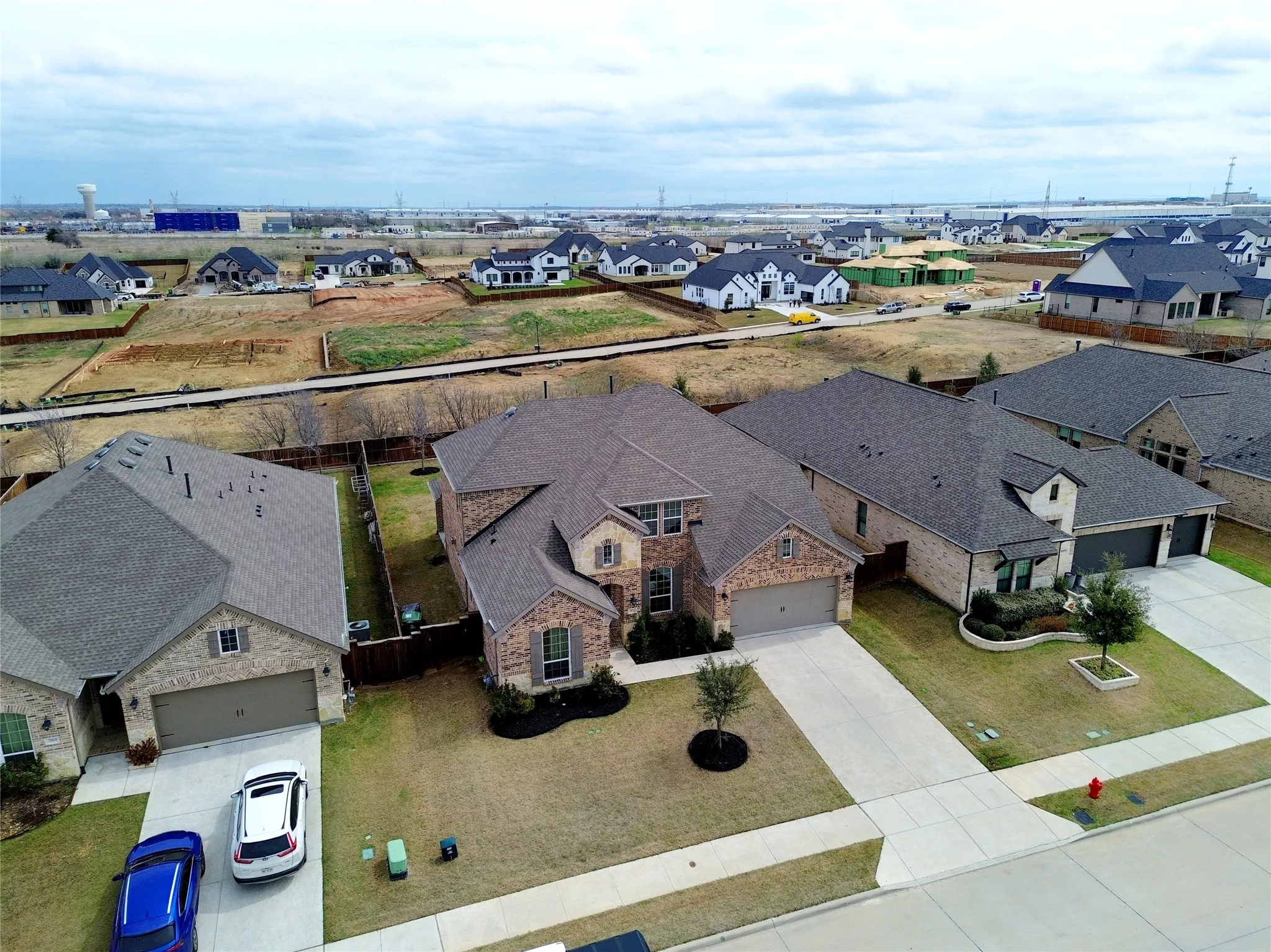 Single Family Residence For Rent in Tarrant County , 2073 Cloverfern Way, Haslet, Texas 76052, 4 Bedroom, 3 Bathroom, 2 Garage spaces, 3,448 Sqft, built in 2022, mls#21383452, Real Estate Agent in Haslet, Homes For Rent in Tarrant county, Homes For Rent in Haslet, Realtor in Haslet Texas, Real Estate Brokerage Independent Realty Texas, Luminita Cordes Realtor